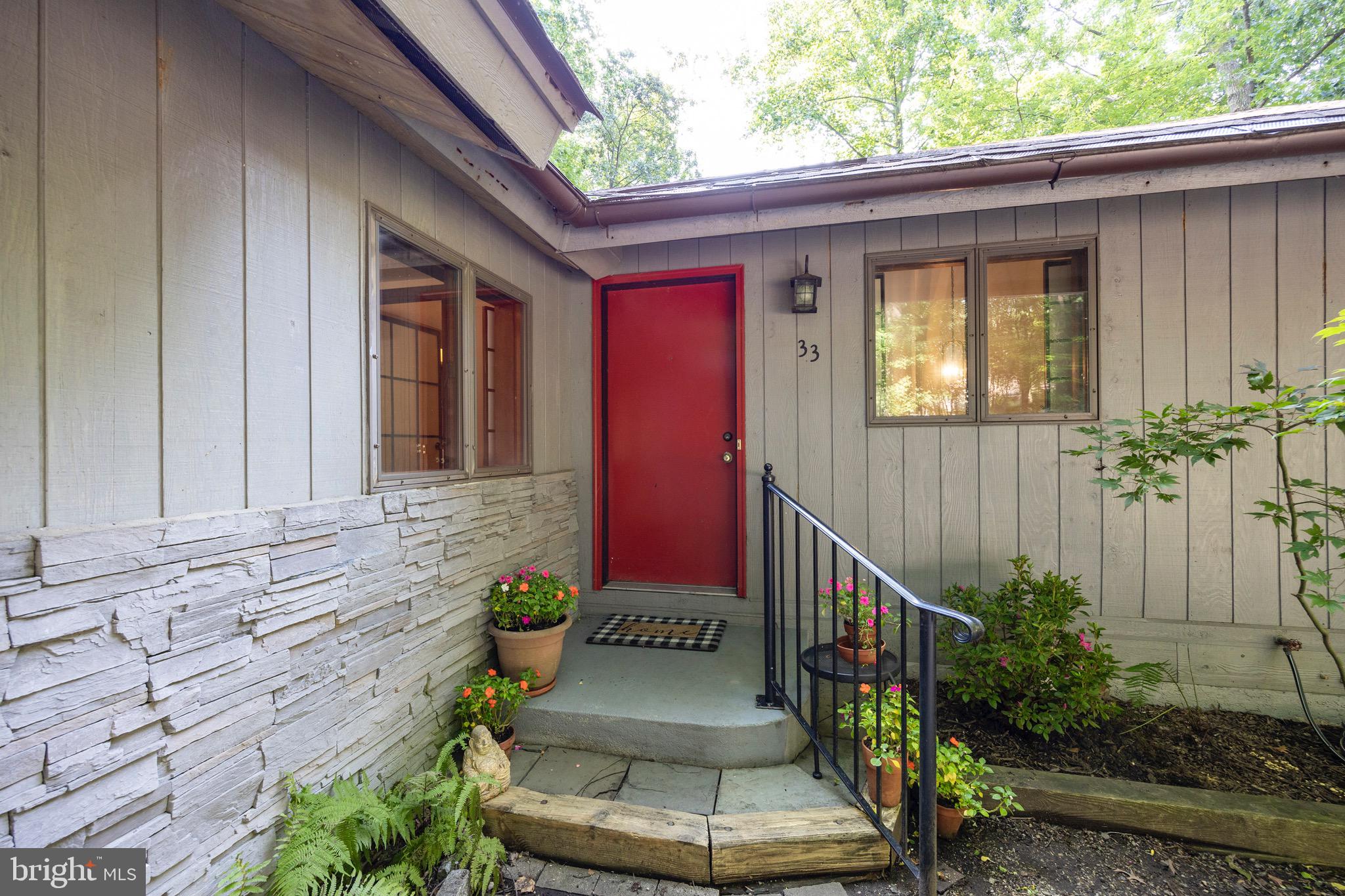 33 RINGFIELD ROAD Unit: 33