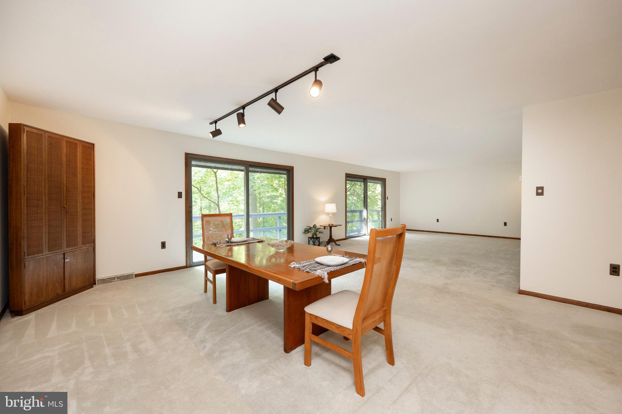 33 RINGFIELD ROAD Unit: 33