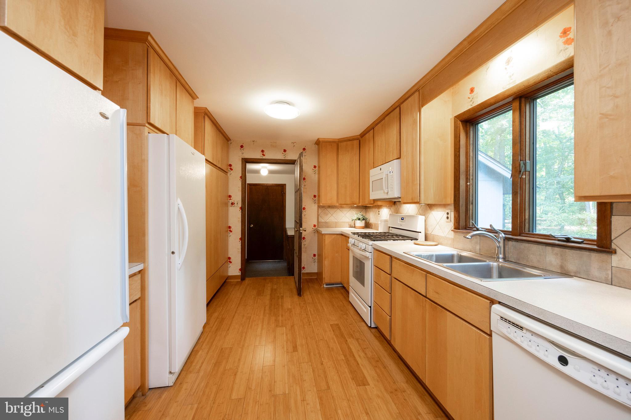 33 RINGFIELD ROAD Unit: 33