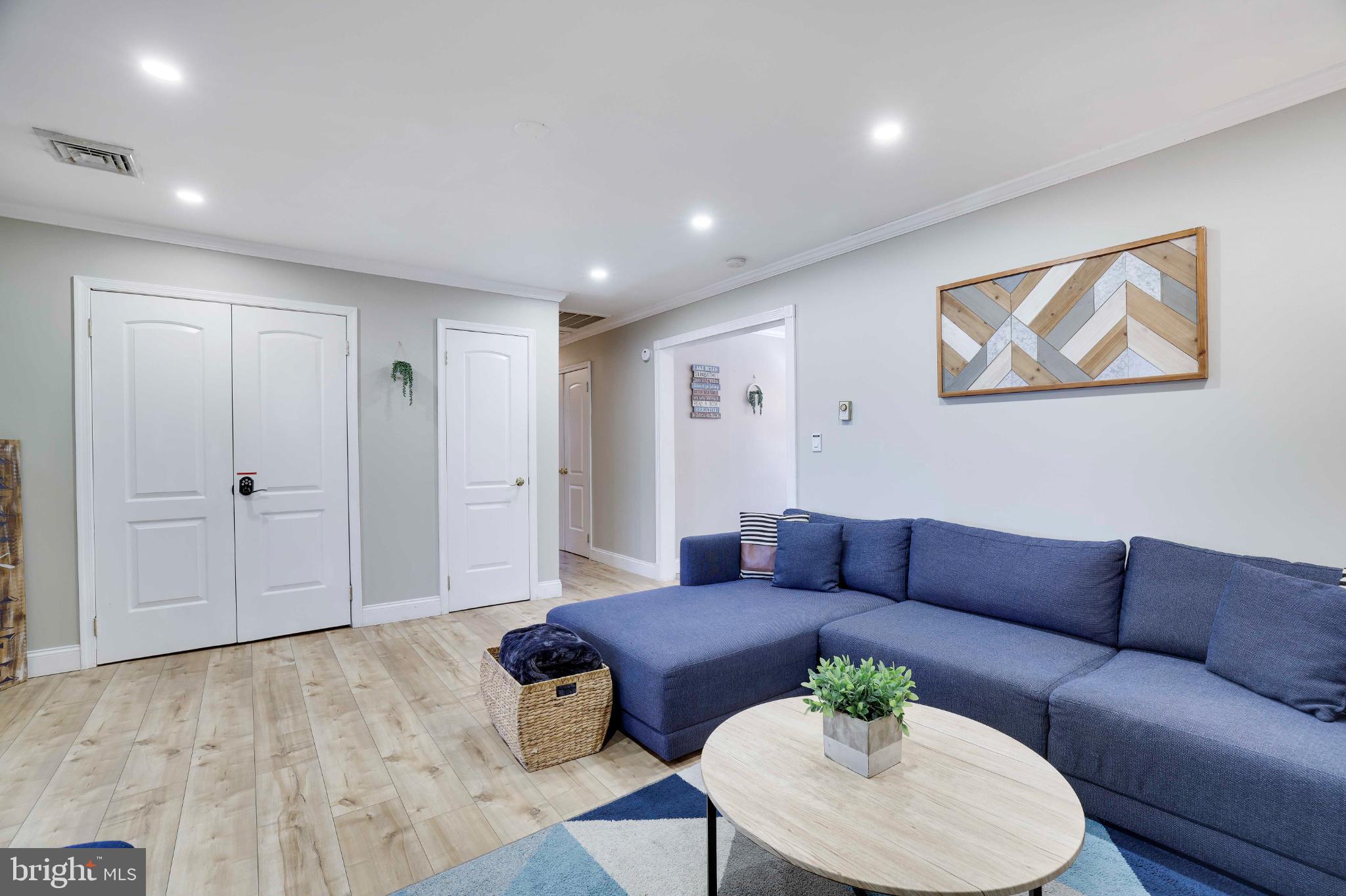 5160 HUMMINGBIRD DRIVE