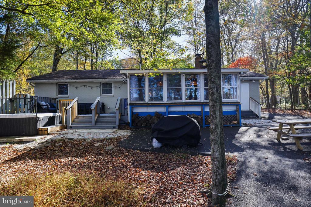 5160 HUMMINGBIRD DRIVE