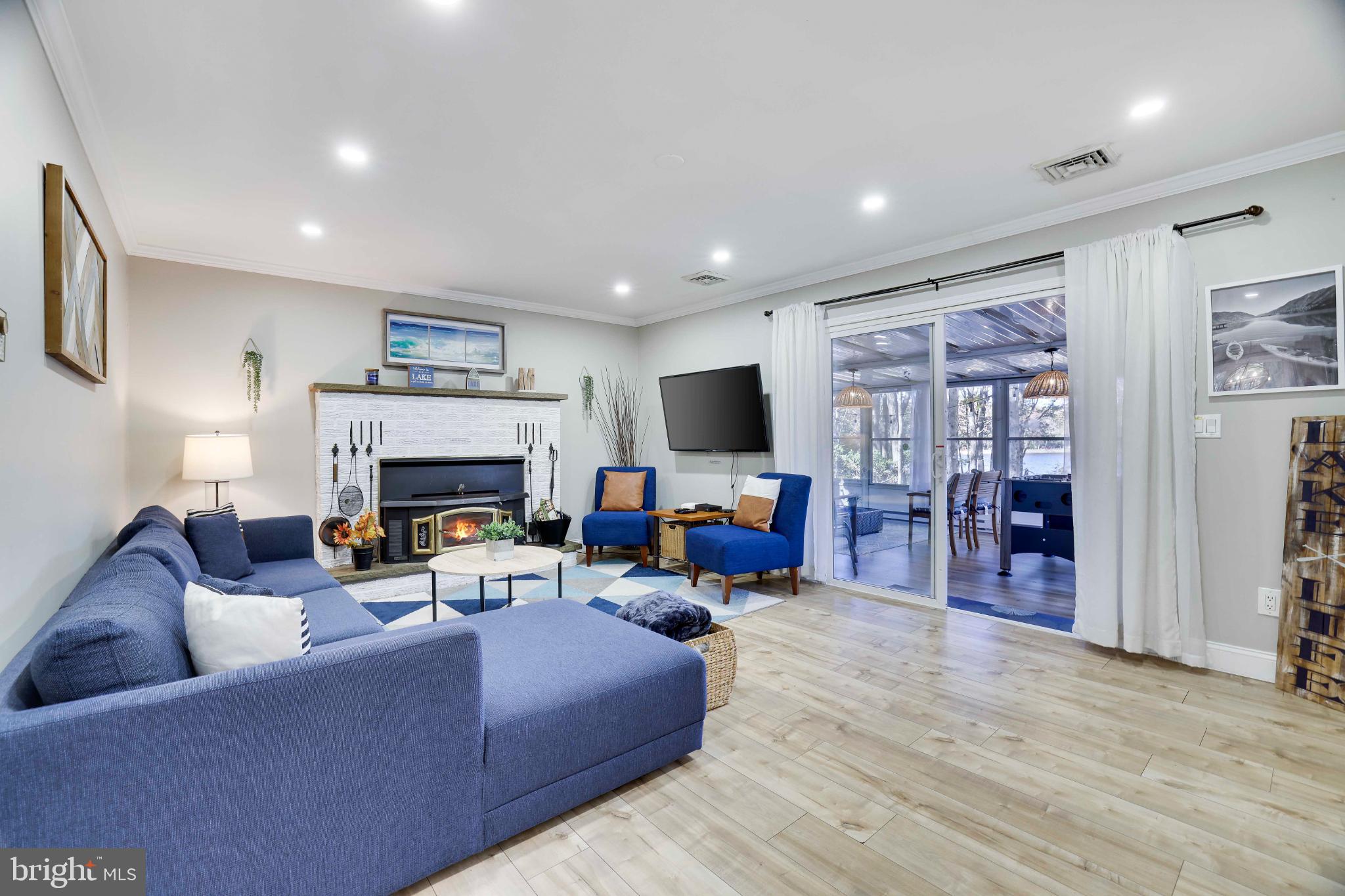 5160 HUMMINGBIRD DRIVE
