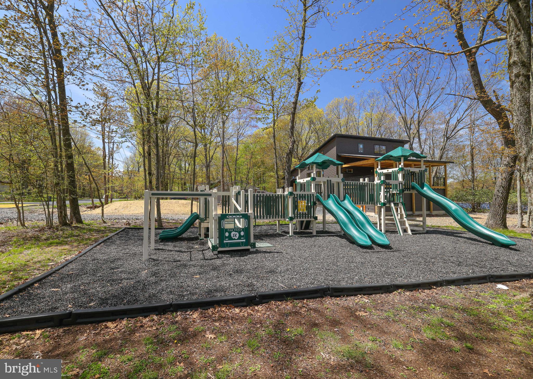 5160 HUMMINGBIRD DRIVE