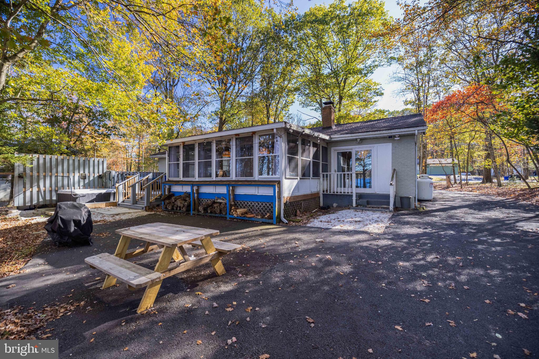 5160 HUMMINGBIRD DRIVE