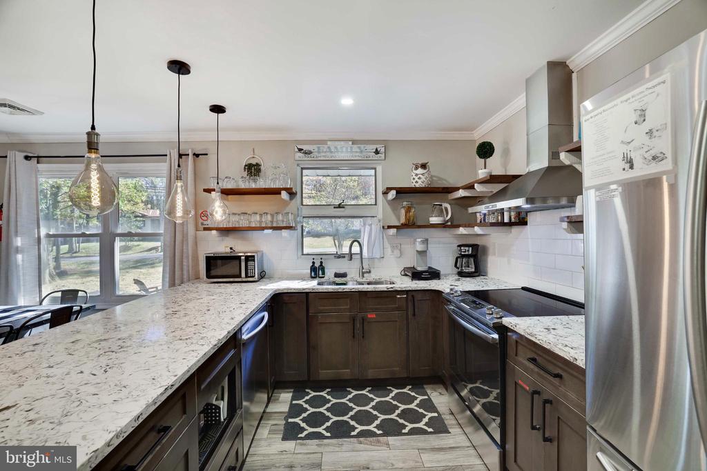 5160 HUMMINGBIRD DRIVE