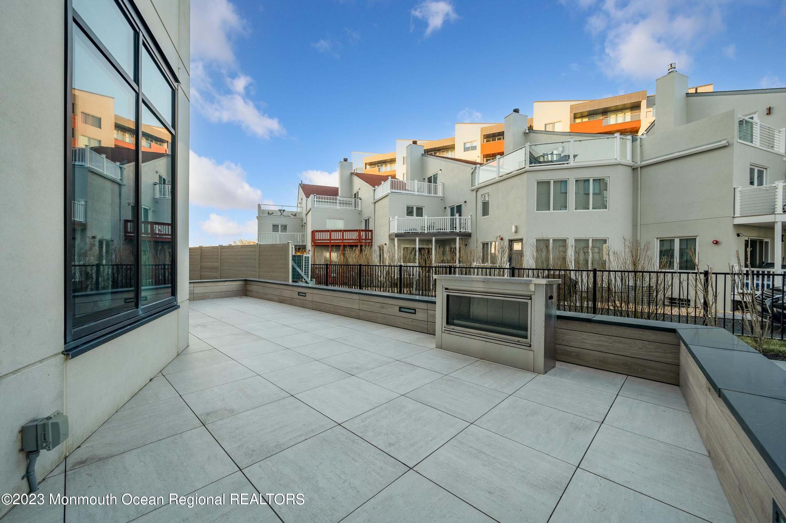 350 Ocean Avenue, 207