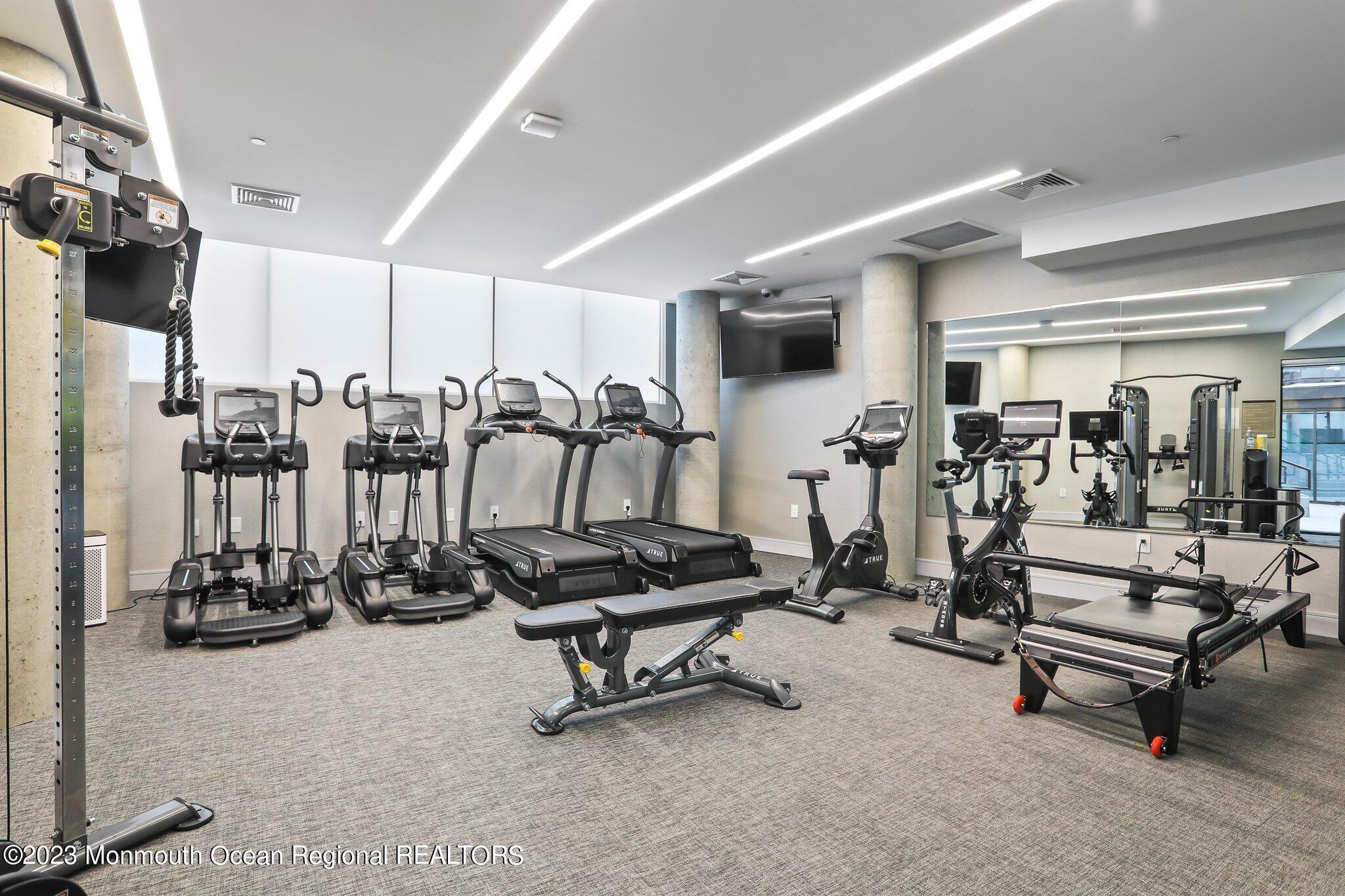 350 Ocean Avenue, 507