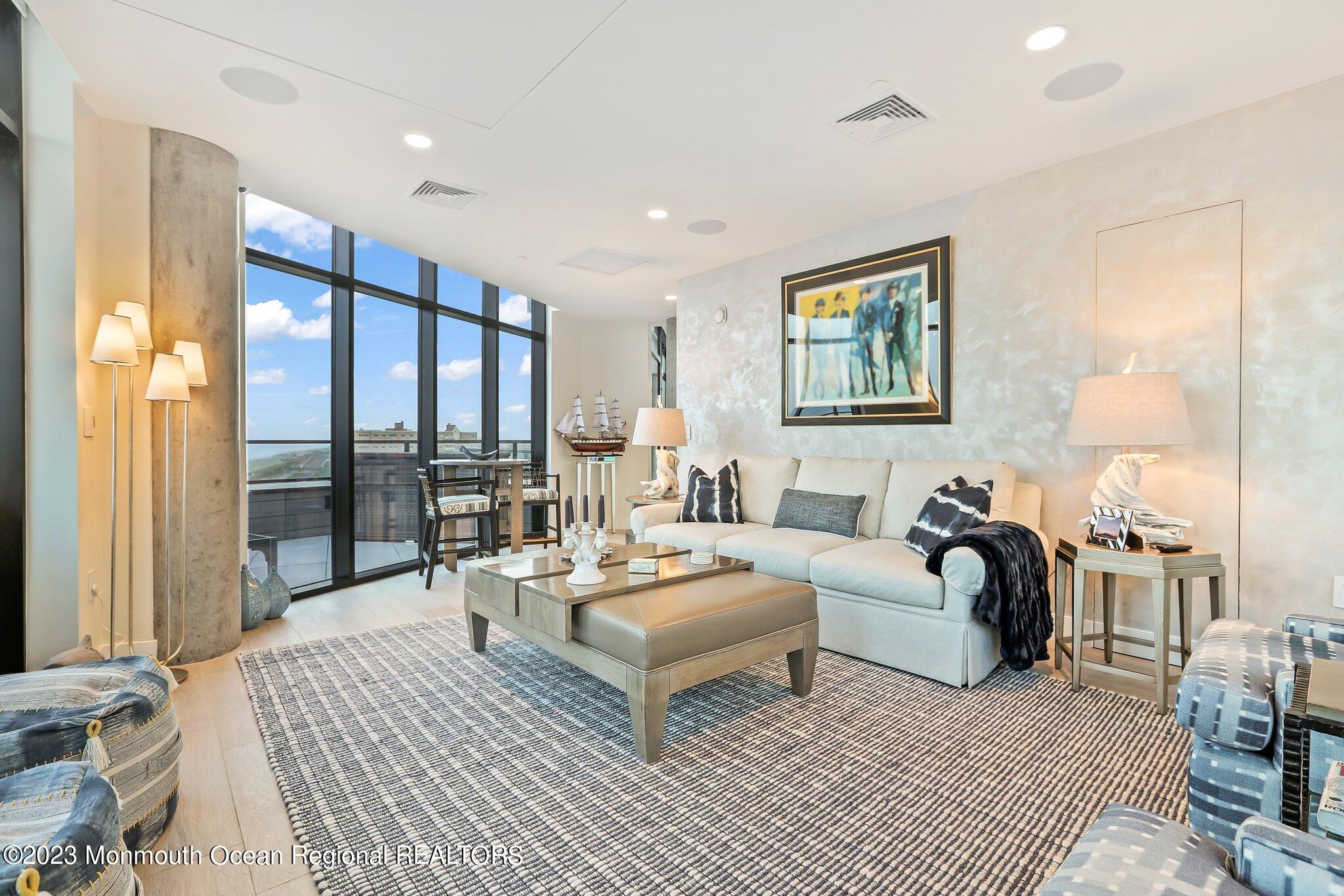 350 Ocean Avenue, 507