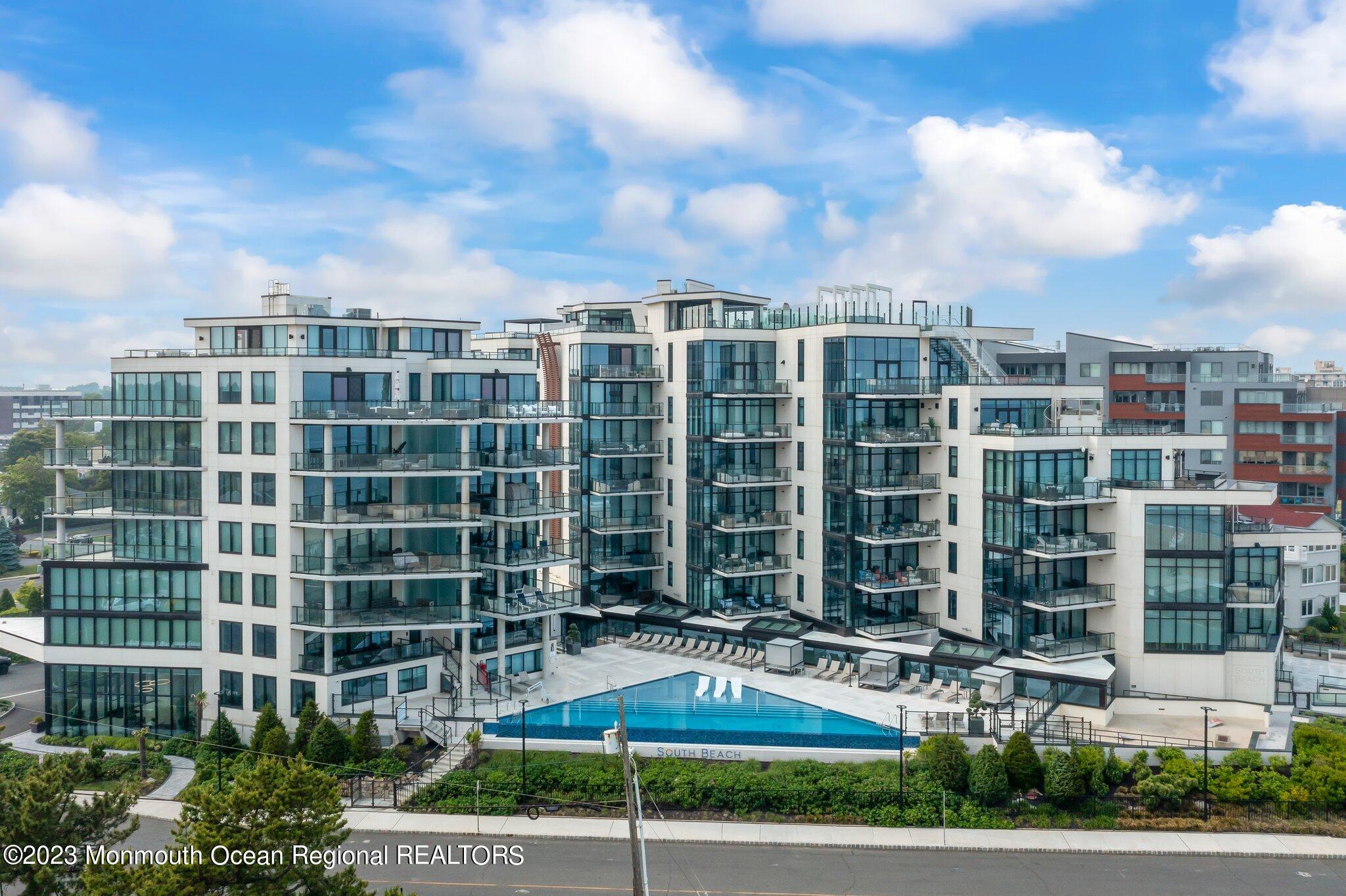 350 Ocean Avenue, 507