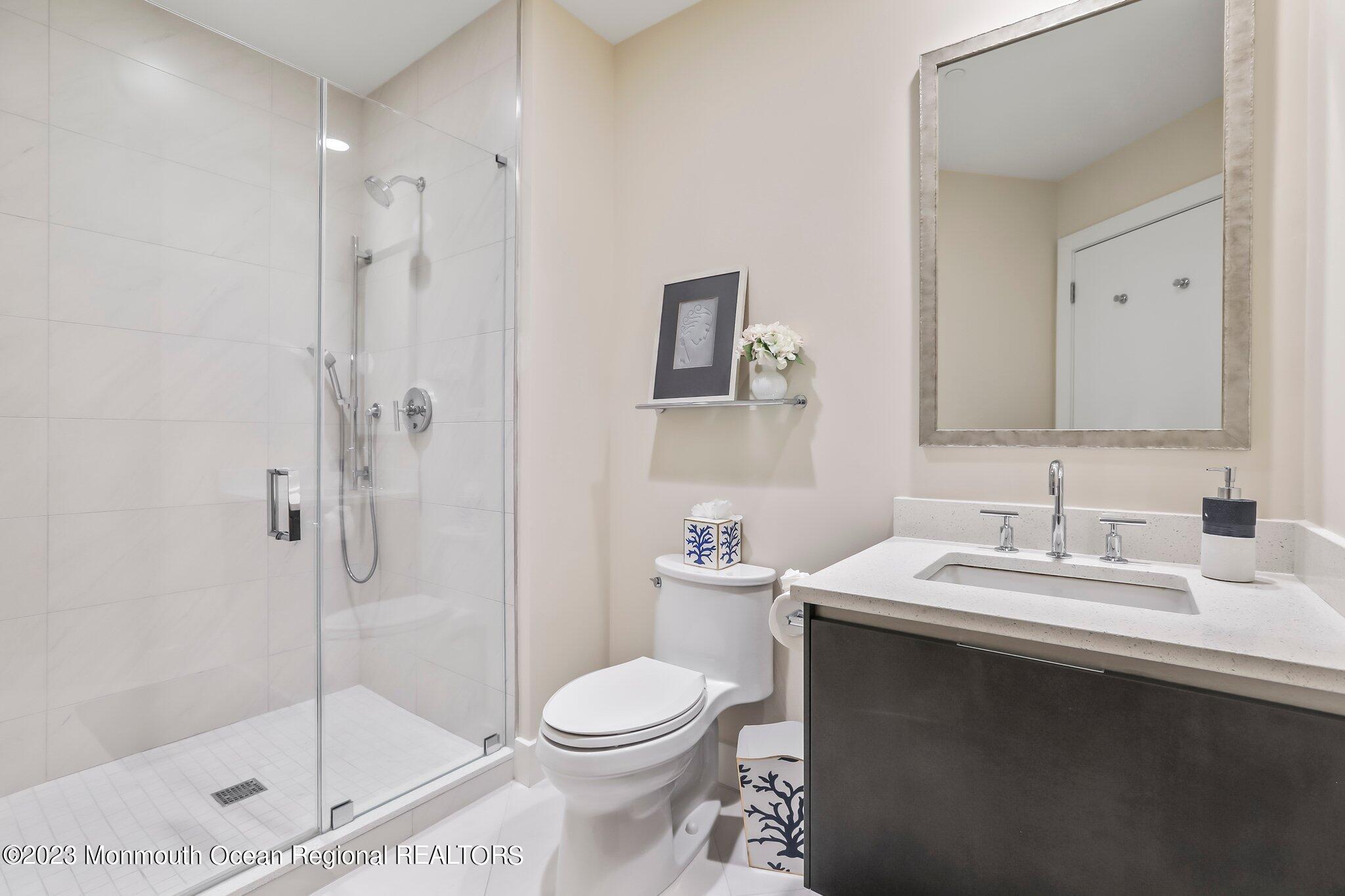 350 Ocean Avenue, 507