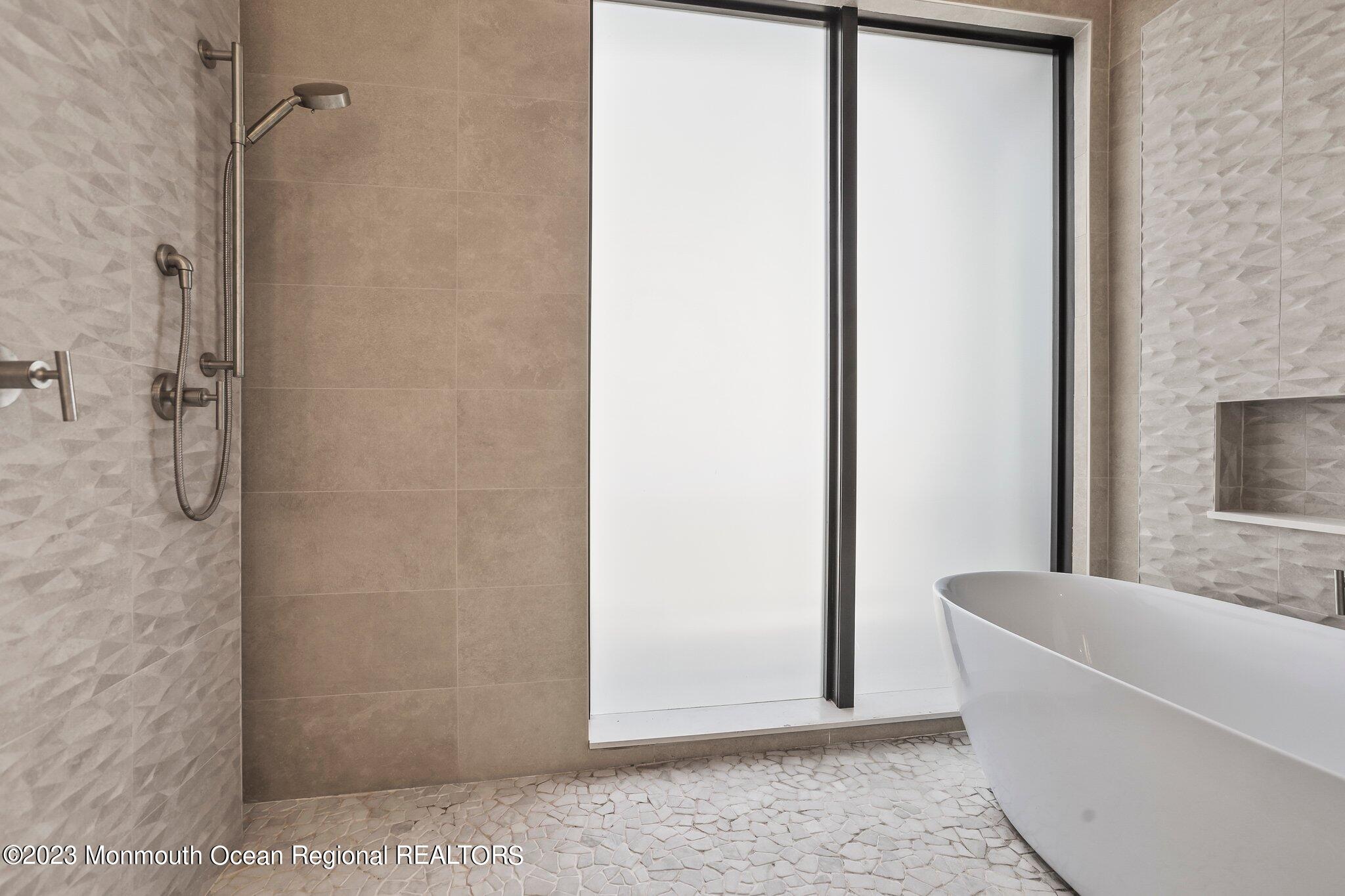 200 Ocean Avenue, 10