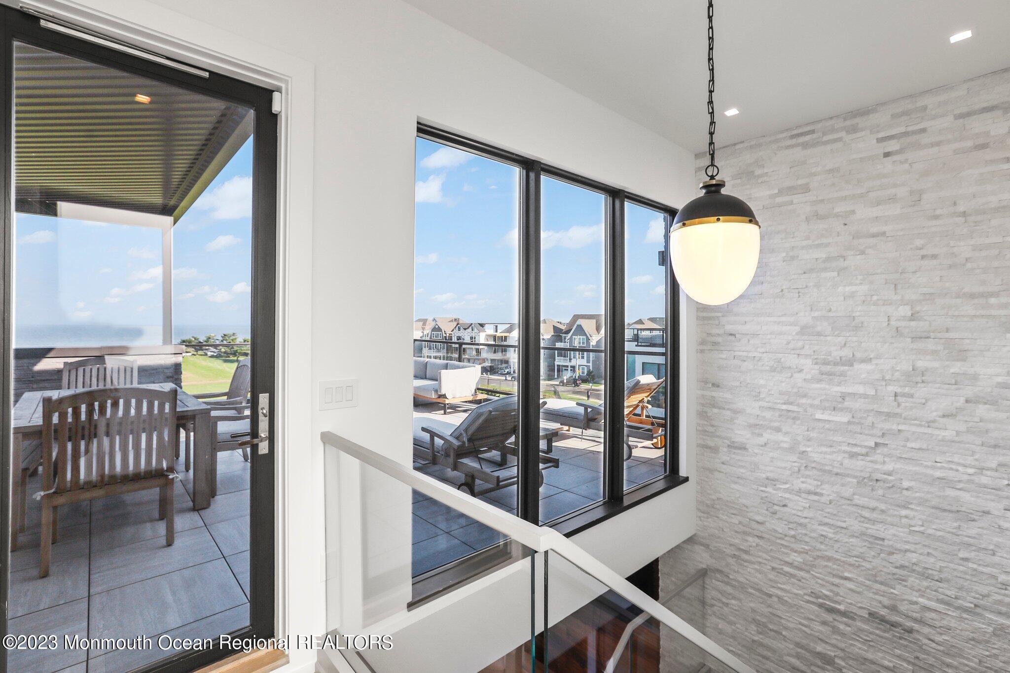 200 Ocean Avenue, 10