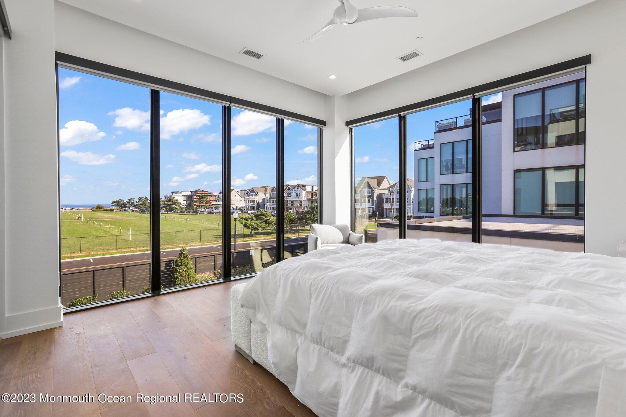 200 Ocean Avenue, 10