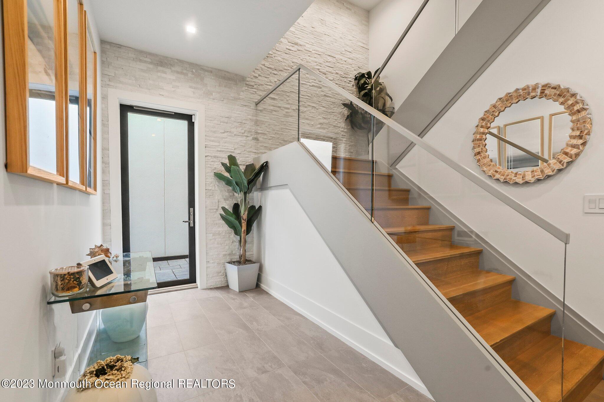 200 Ocean Avenue, 10