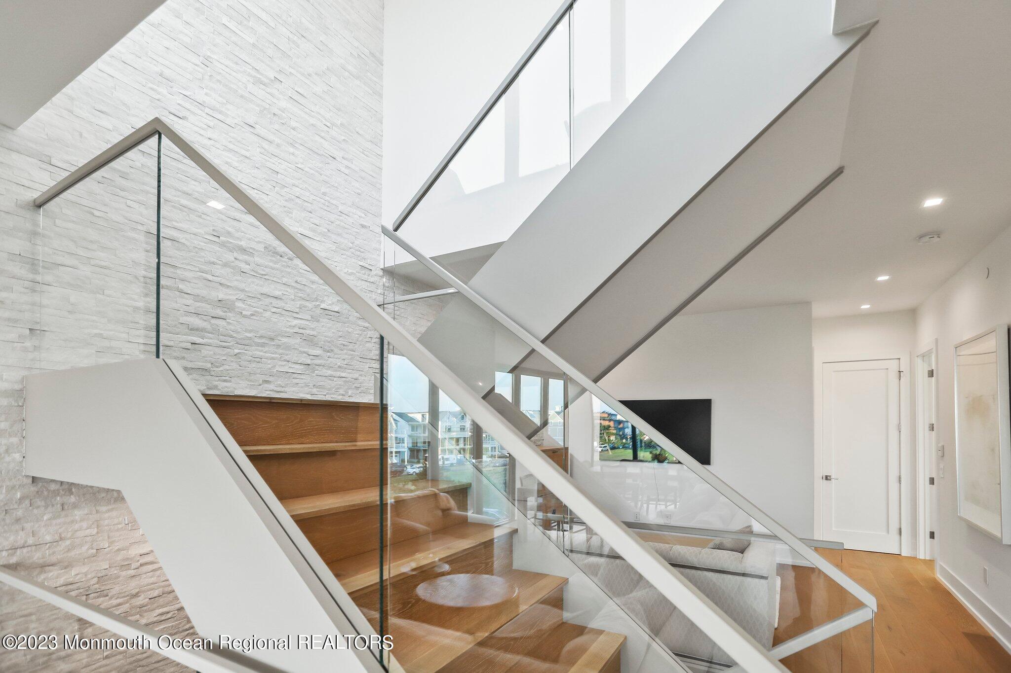 200 Ocean Avenue, 10