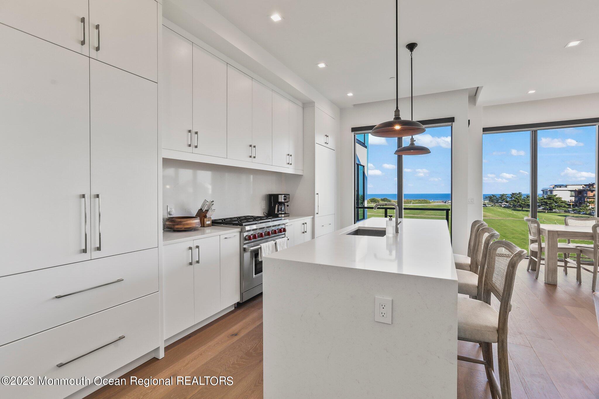 200 Ocean Avenue, 10