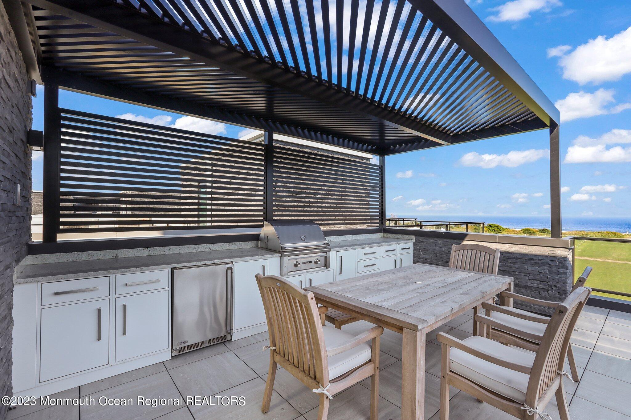 200 Ocean Avenue, 10