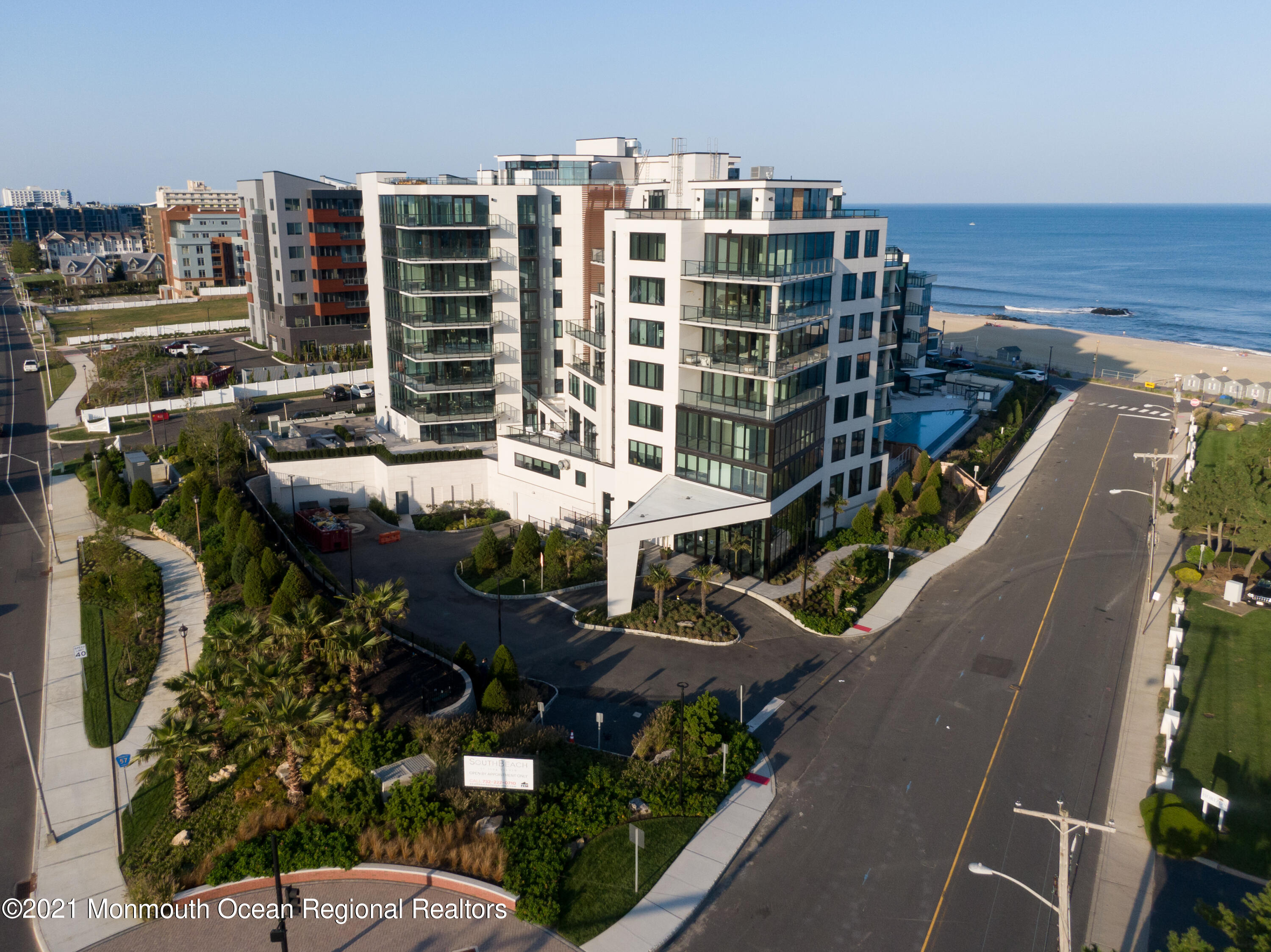 350 Ocean Avenue N, 101
