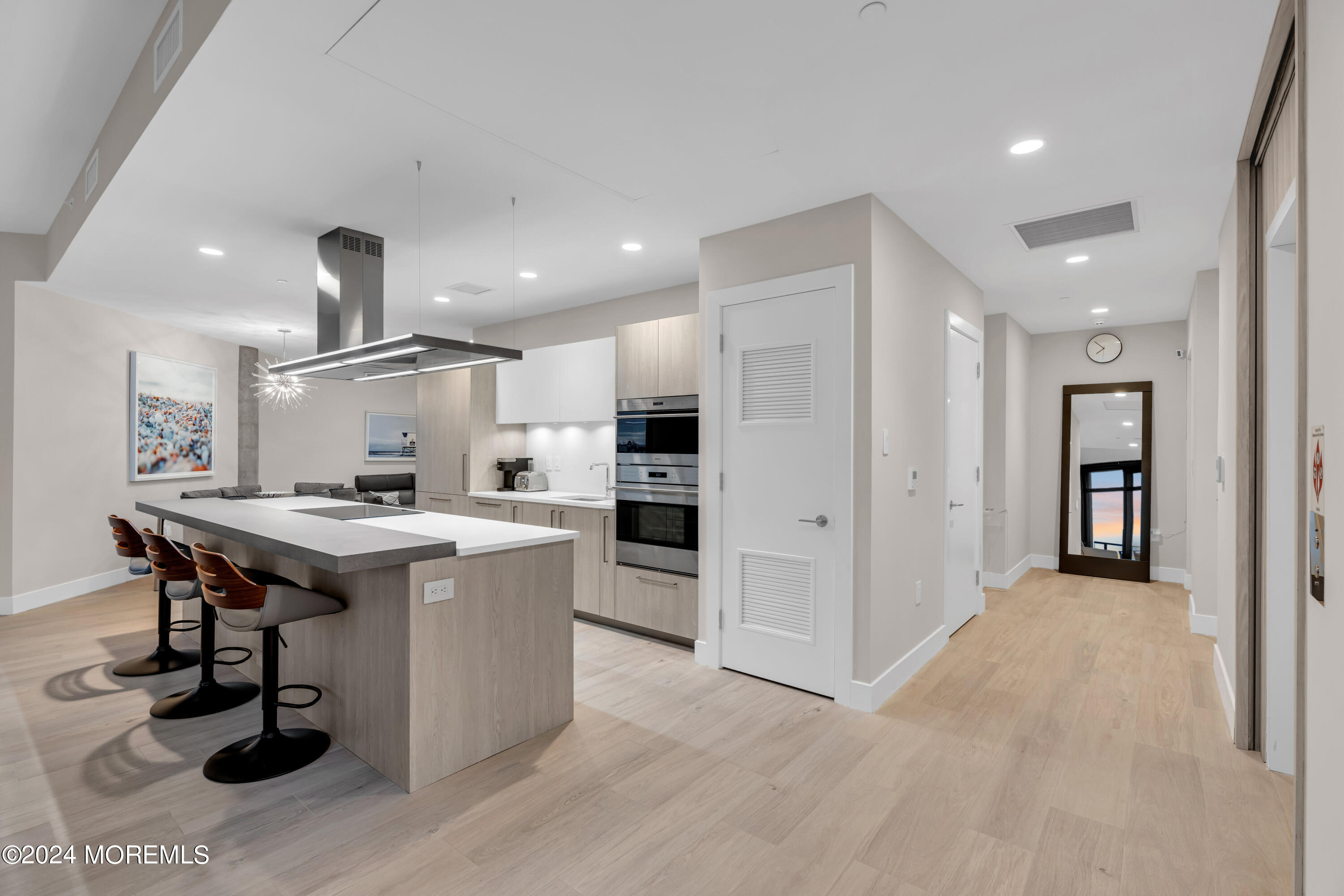 350 Ocean Avenue, 307