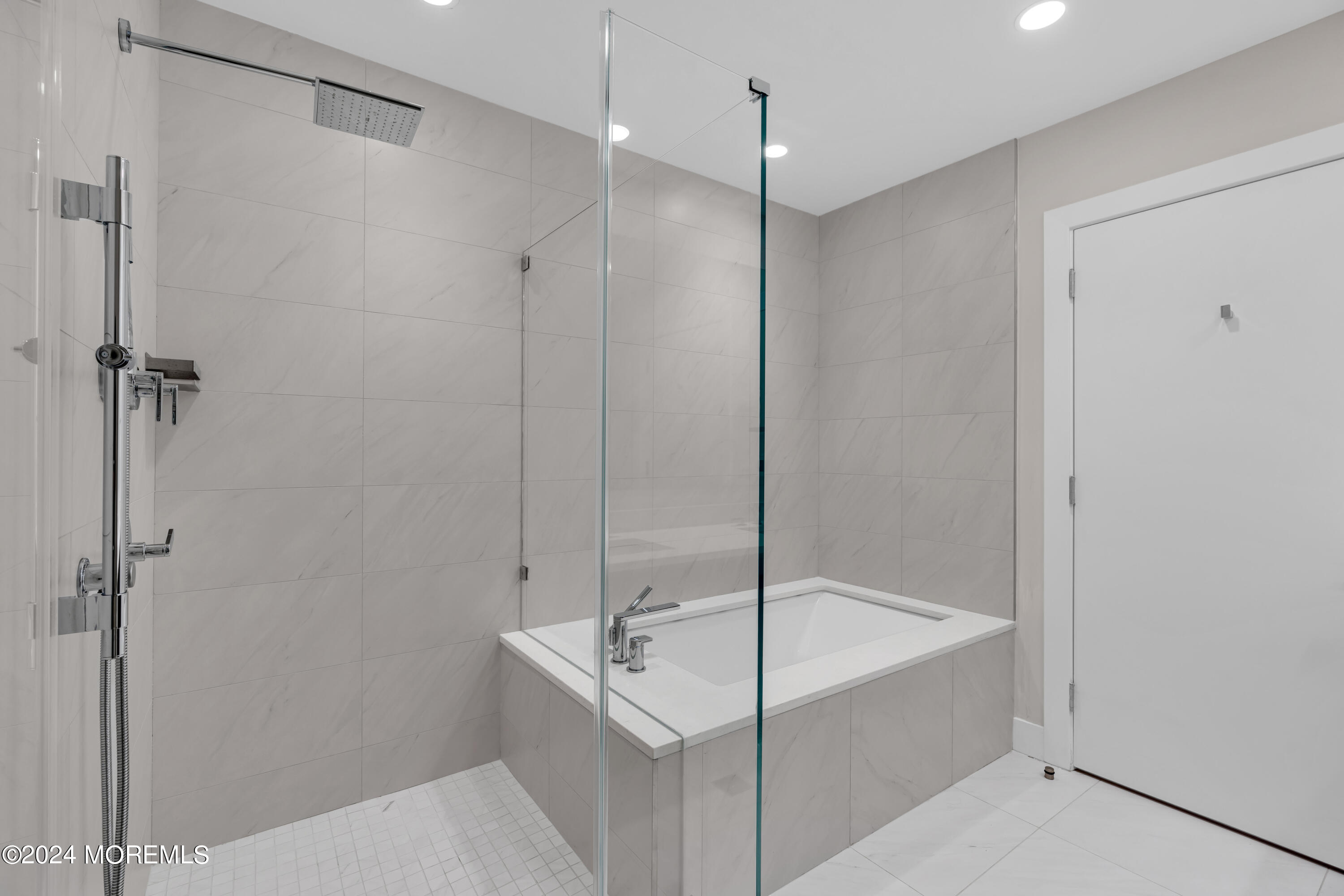 350 Ocean Avenue, 307