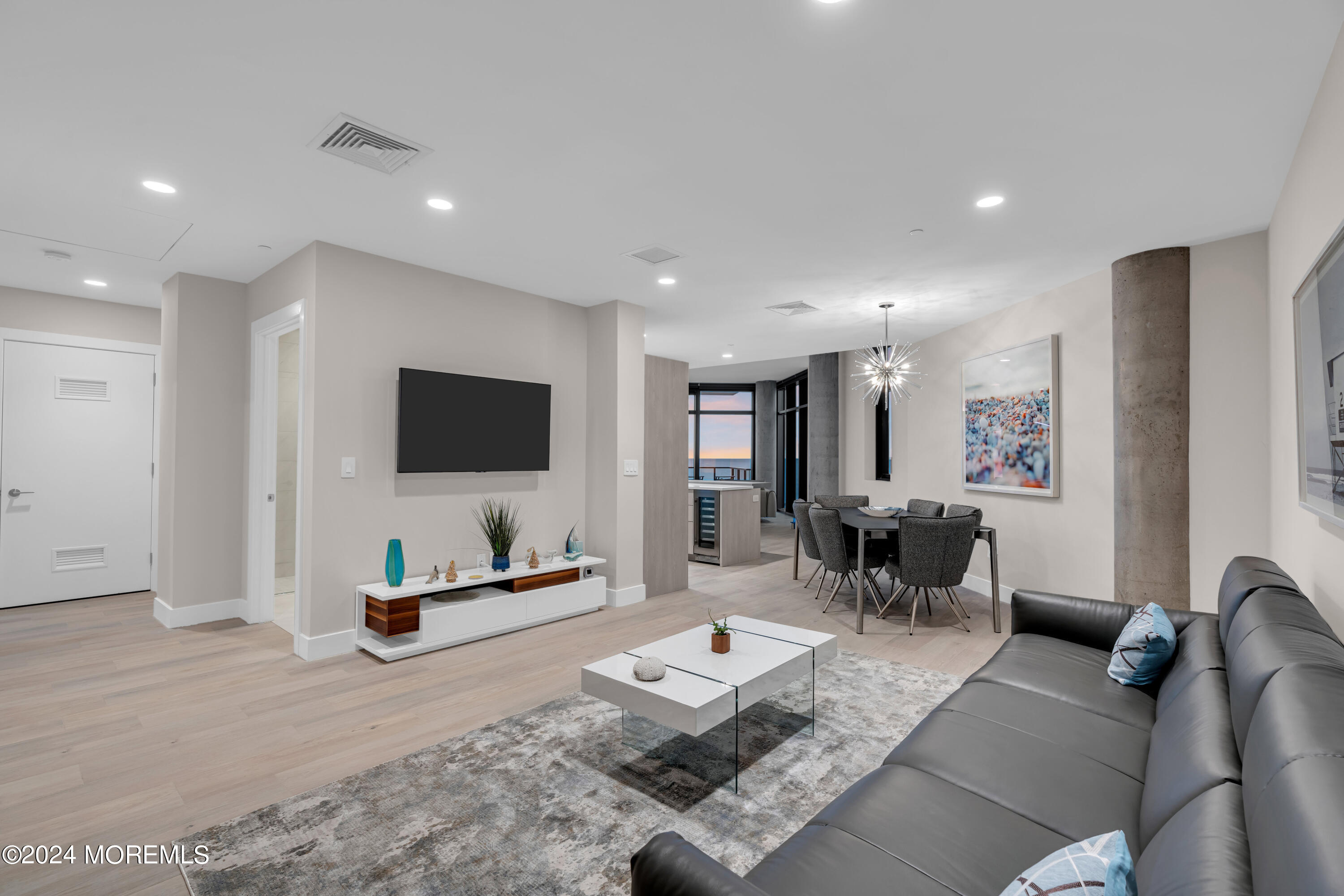 350 Ocean Avenue, 307