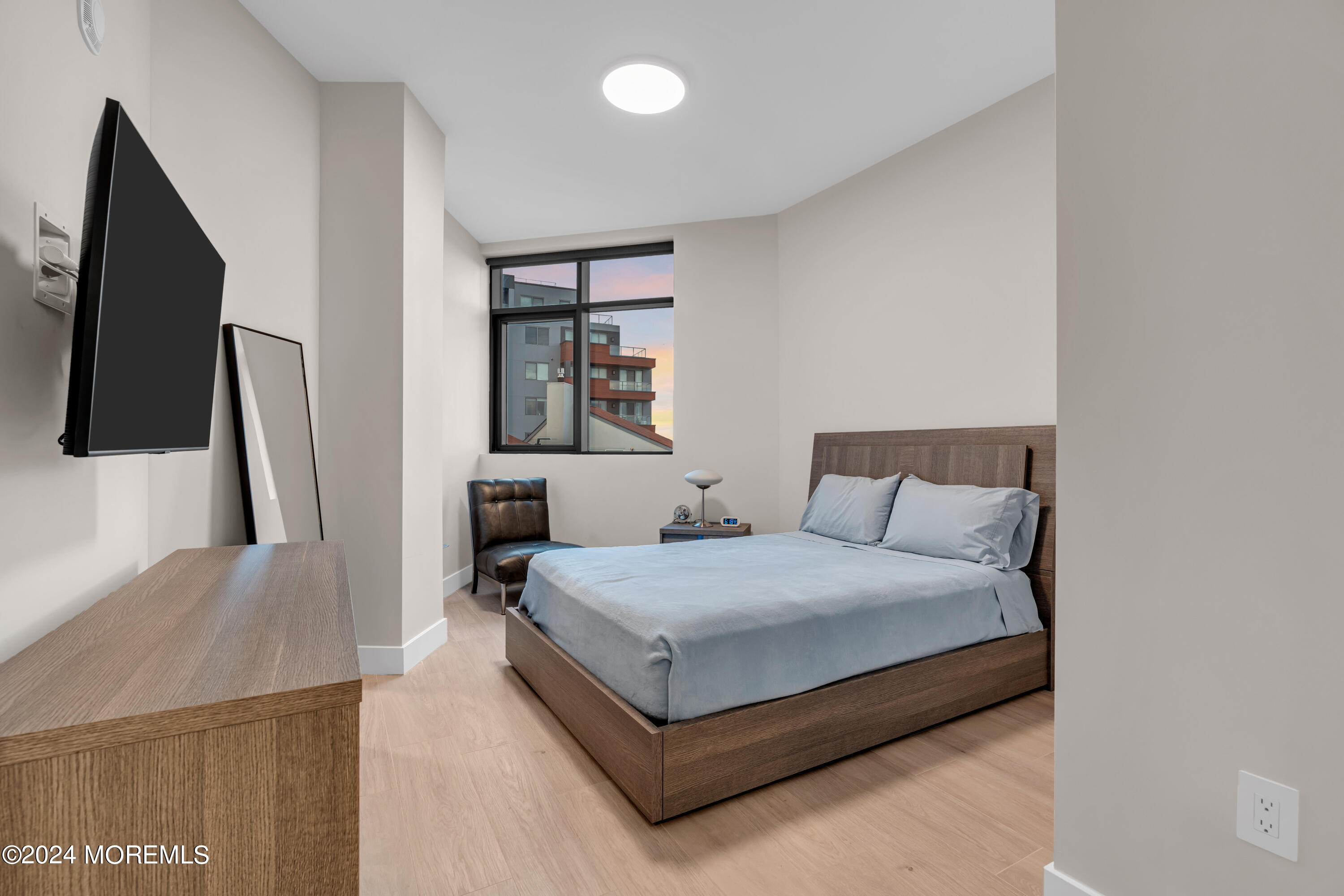 350 Ocean Avenue, 307