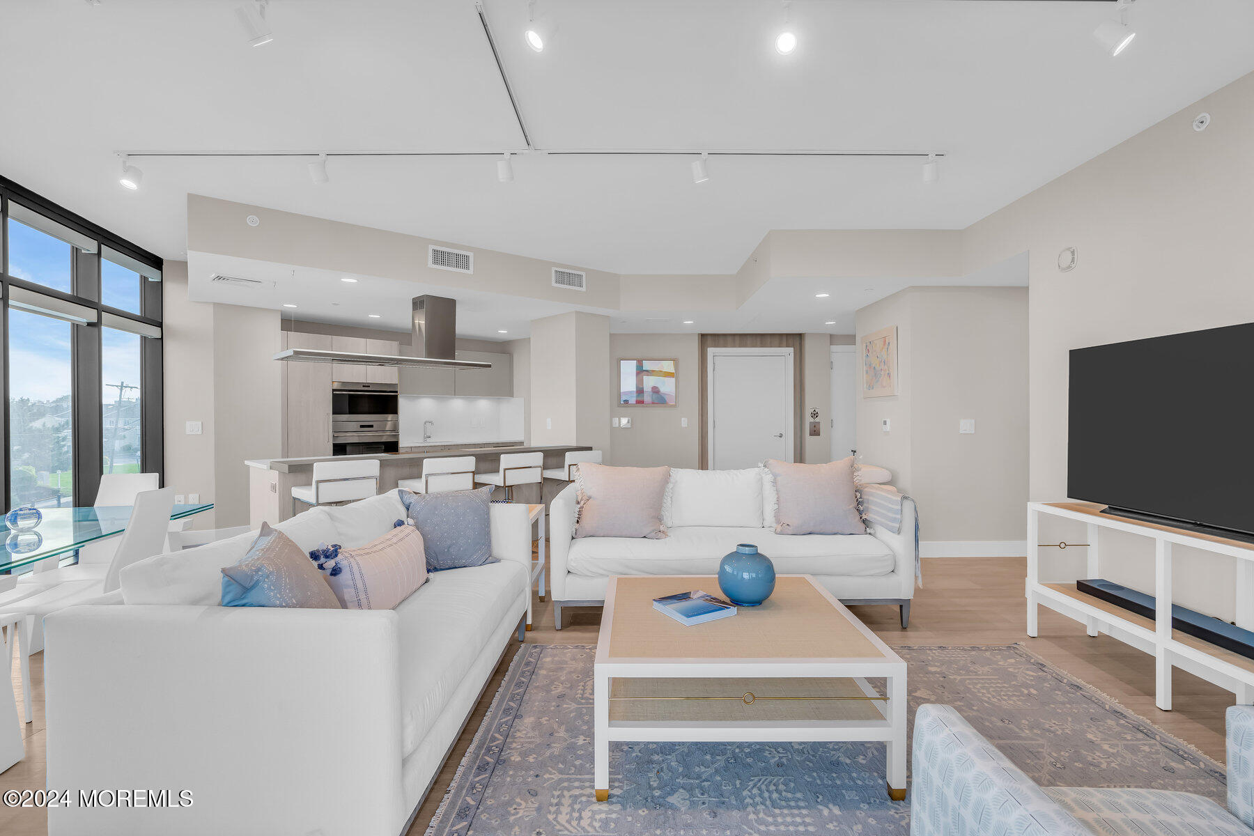 350 Ocean Avenue, 208