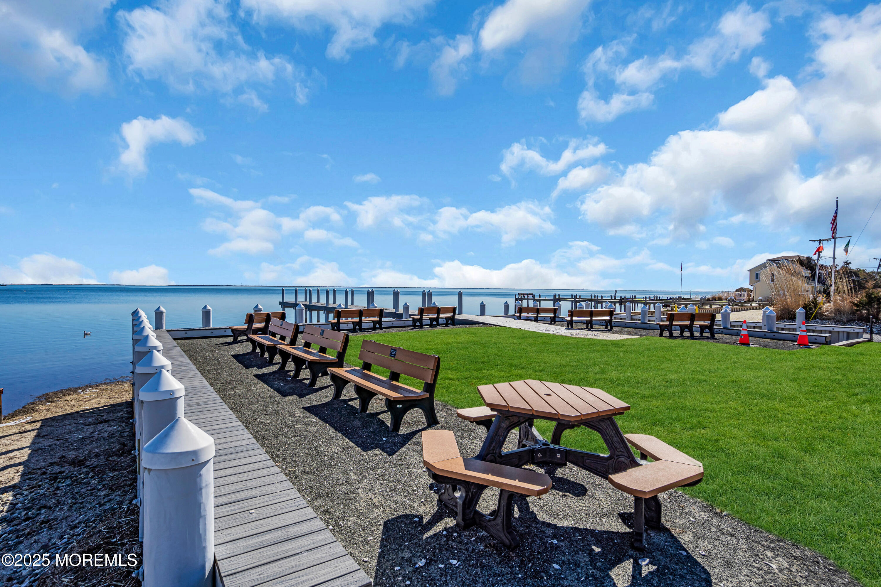 39 Pennsylvania Avenue