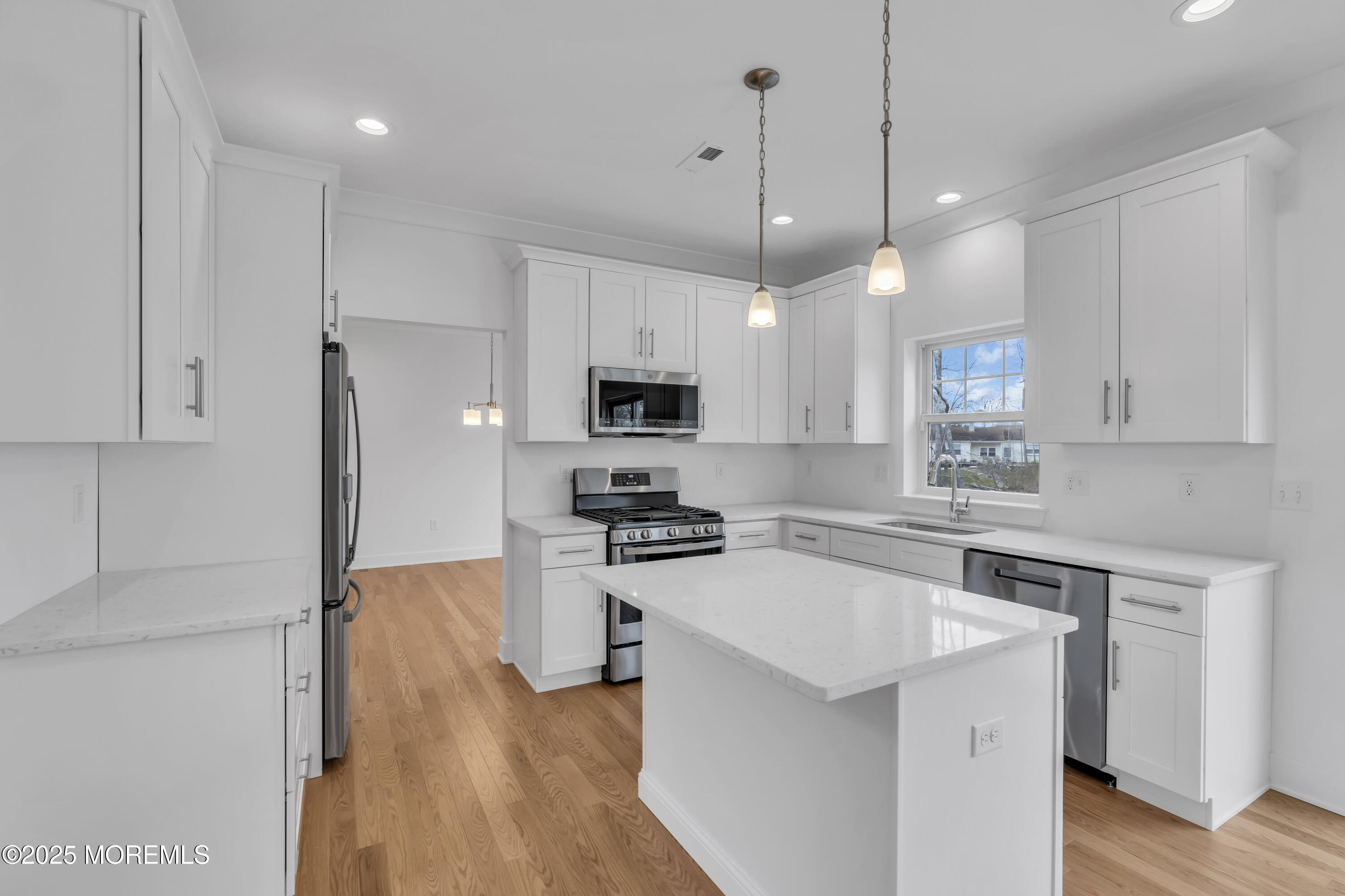 39 Pennsylvania Avenue