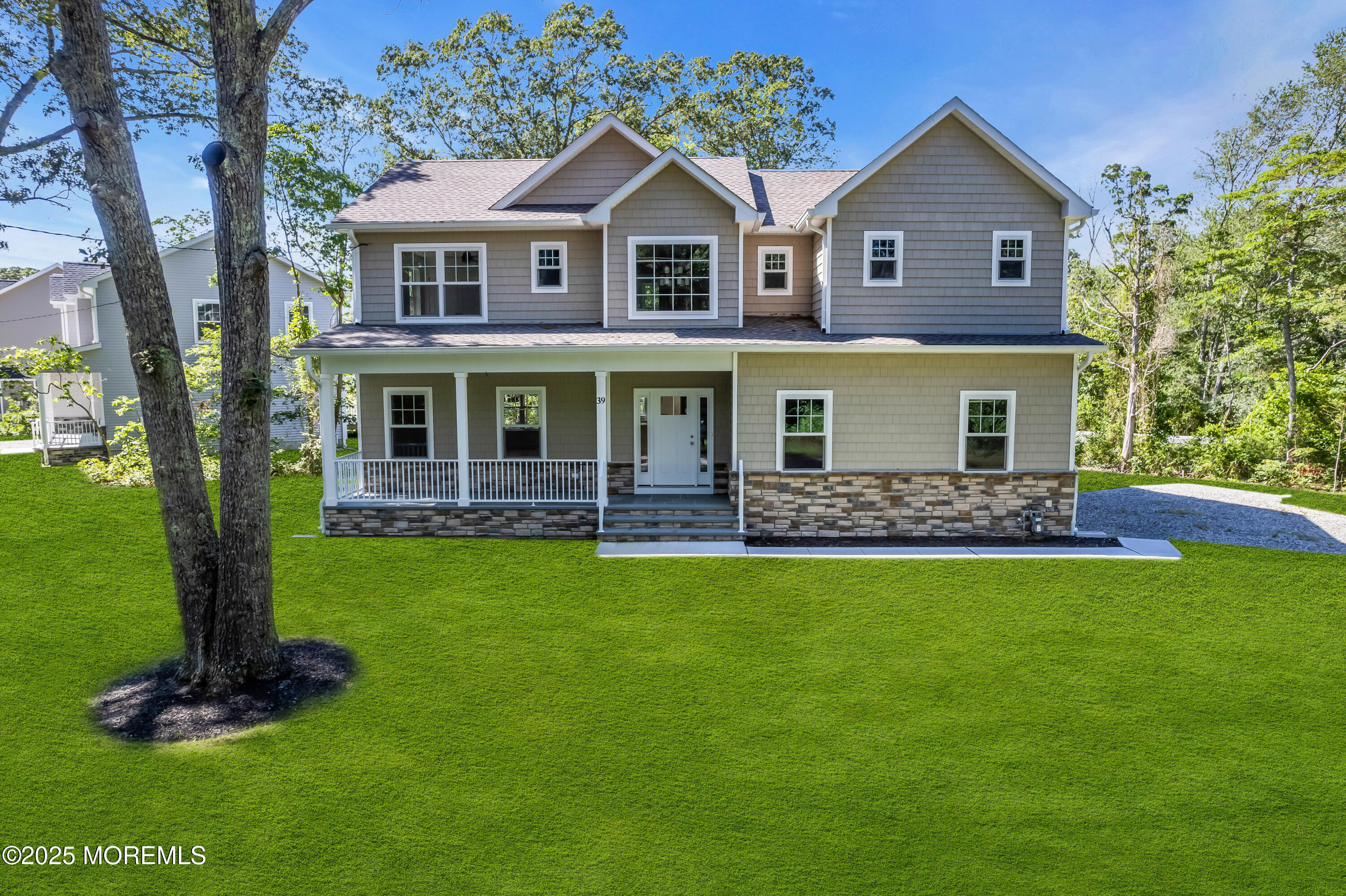 39 Pennsylvania Avenue