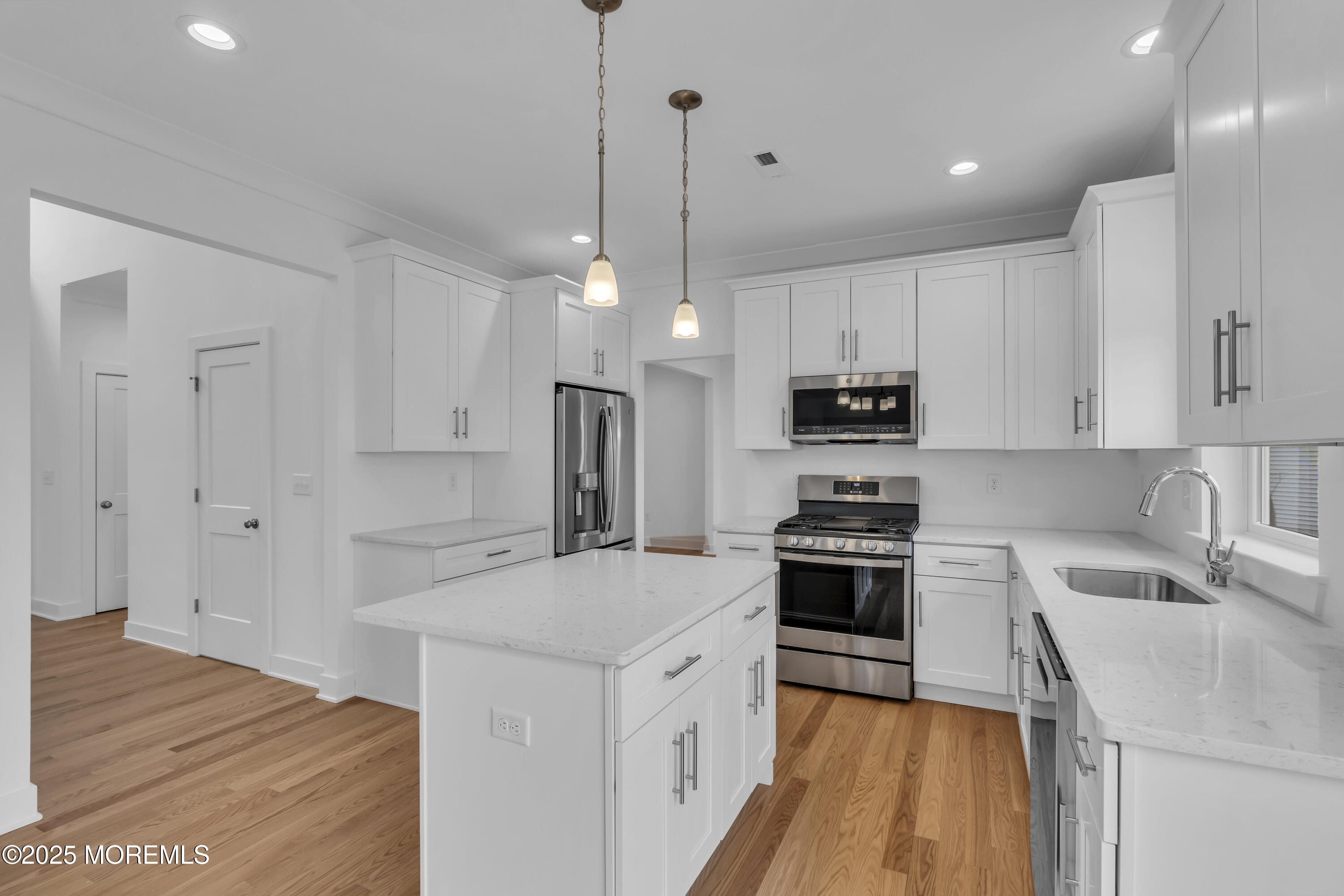 39 Pennsylvania Avenue