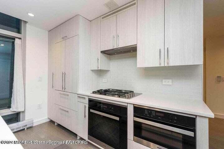 15 Morris Avenue 301