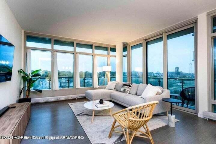 15 Morris Avenue 301