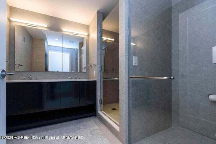 15 Morris Avenue 301