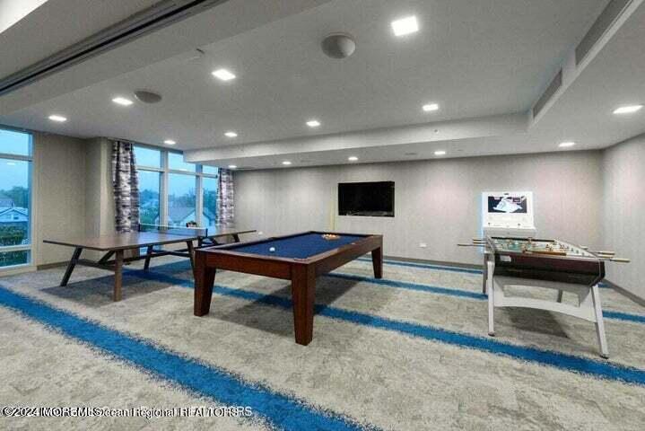 15 Morris Avenue 301