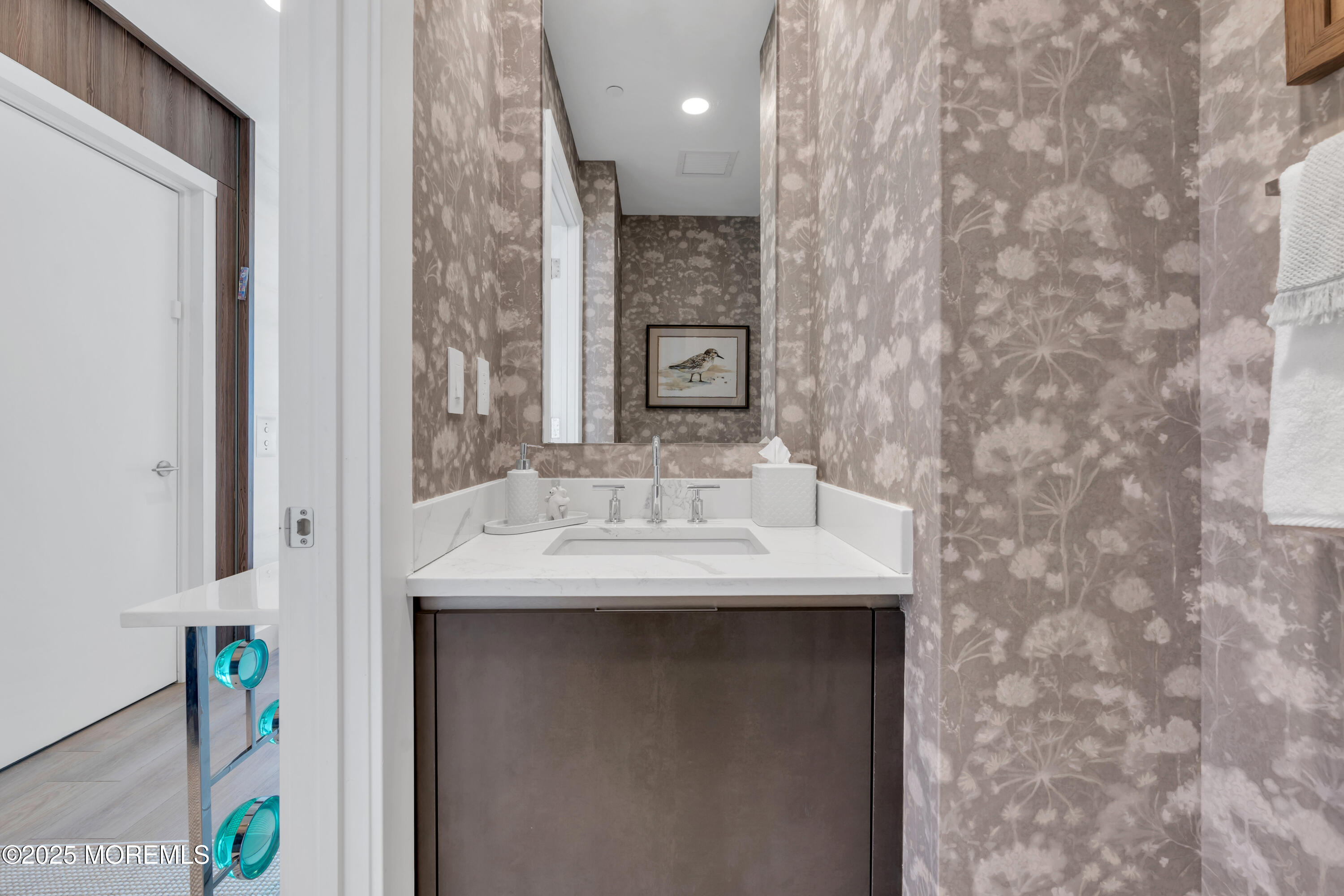 350 Ocean Avenue, 405