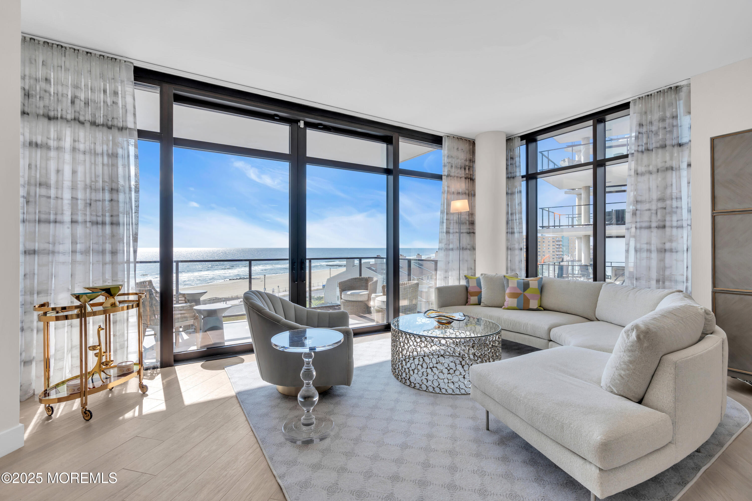 350 Ocean Avenue, 405