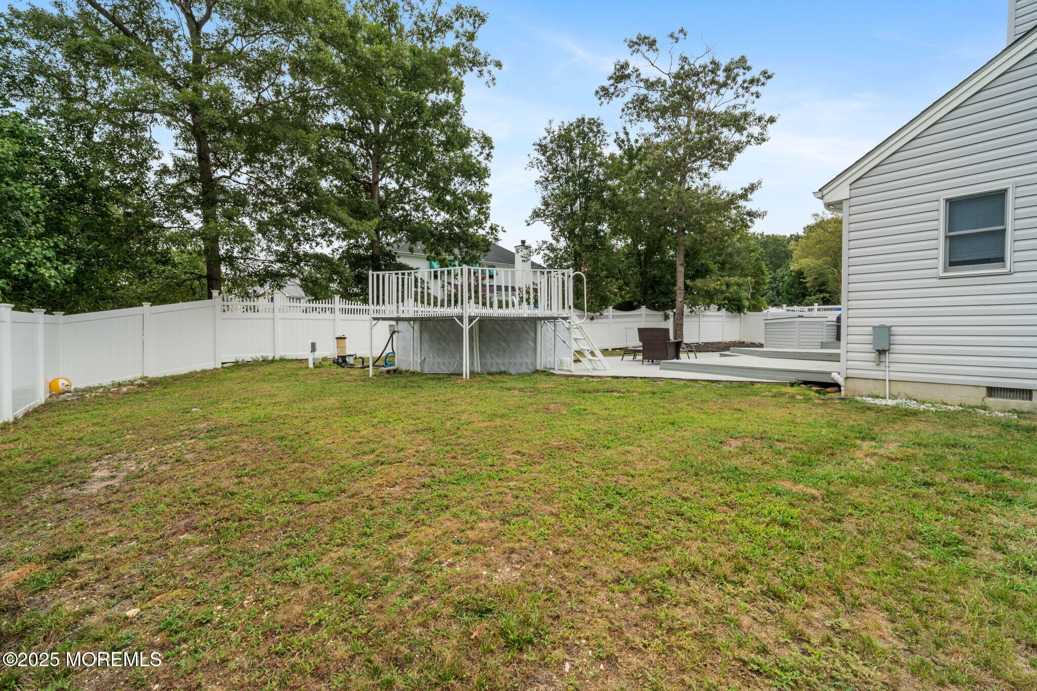217 Lazy Oak Lane