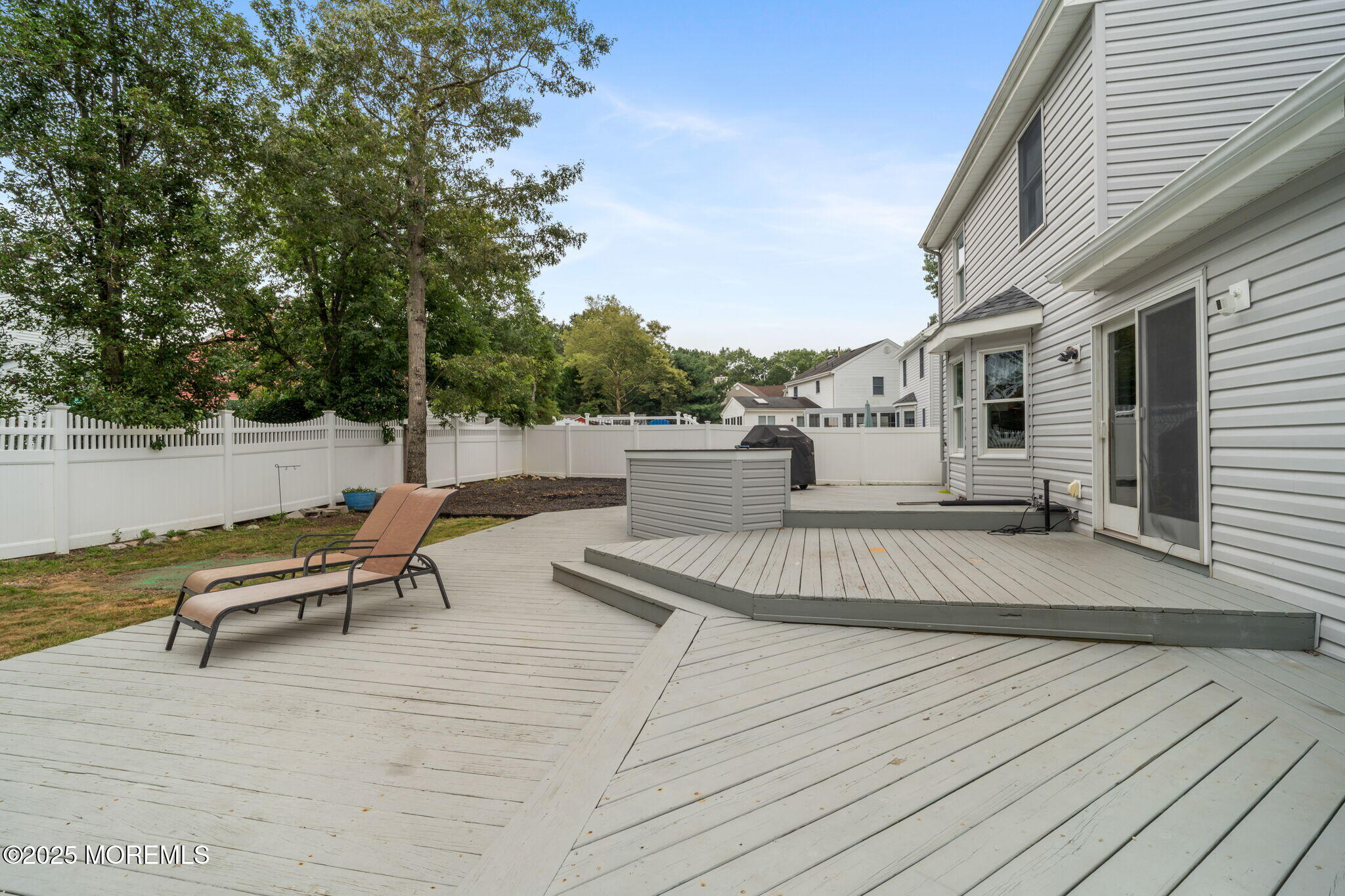 217 Lazy Oak Lane