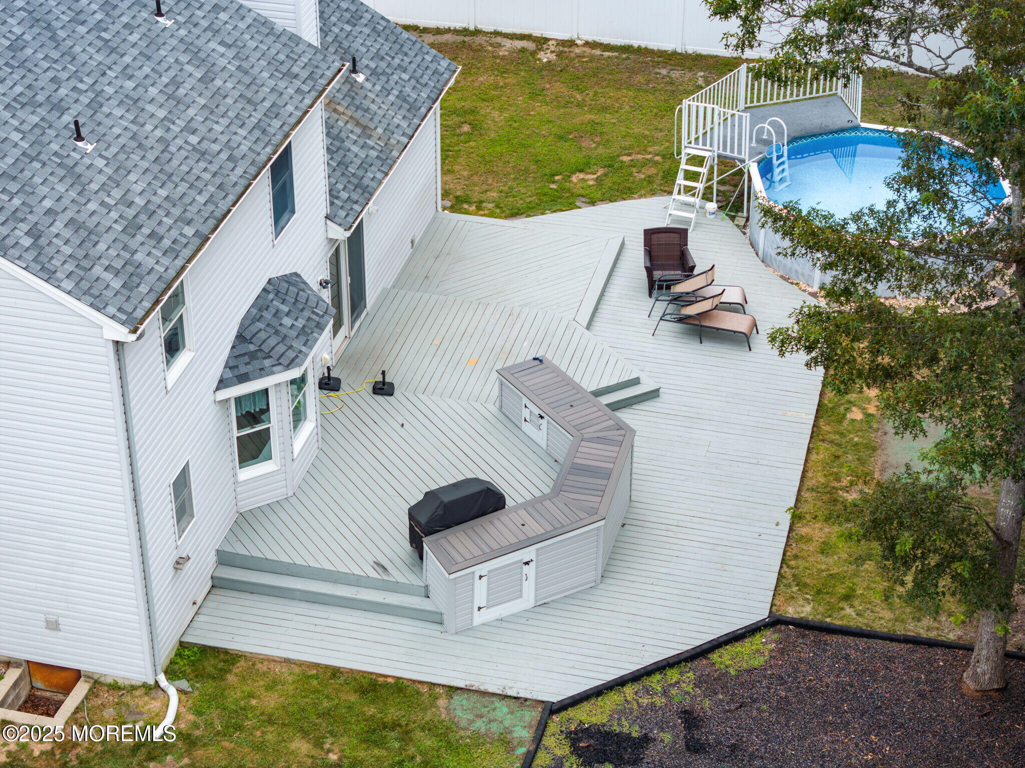 217 Lazy Oak Lane