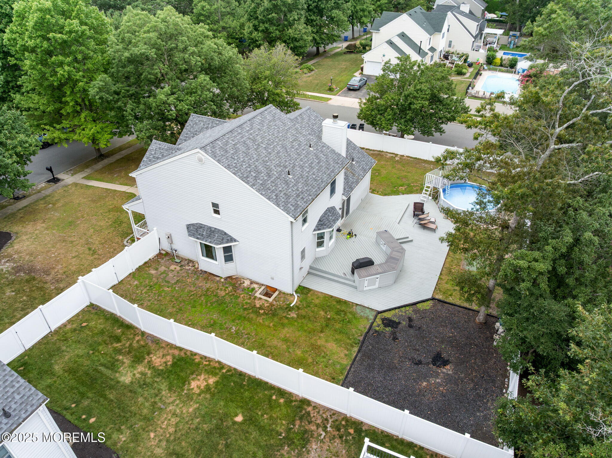 217 Lazy Oak Lane