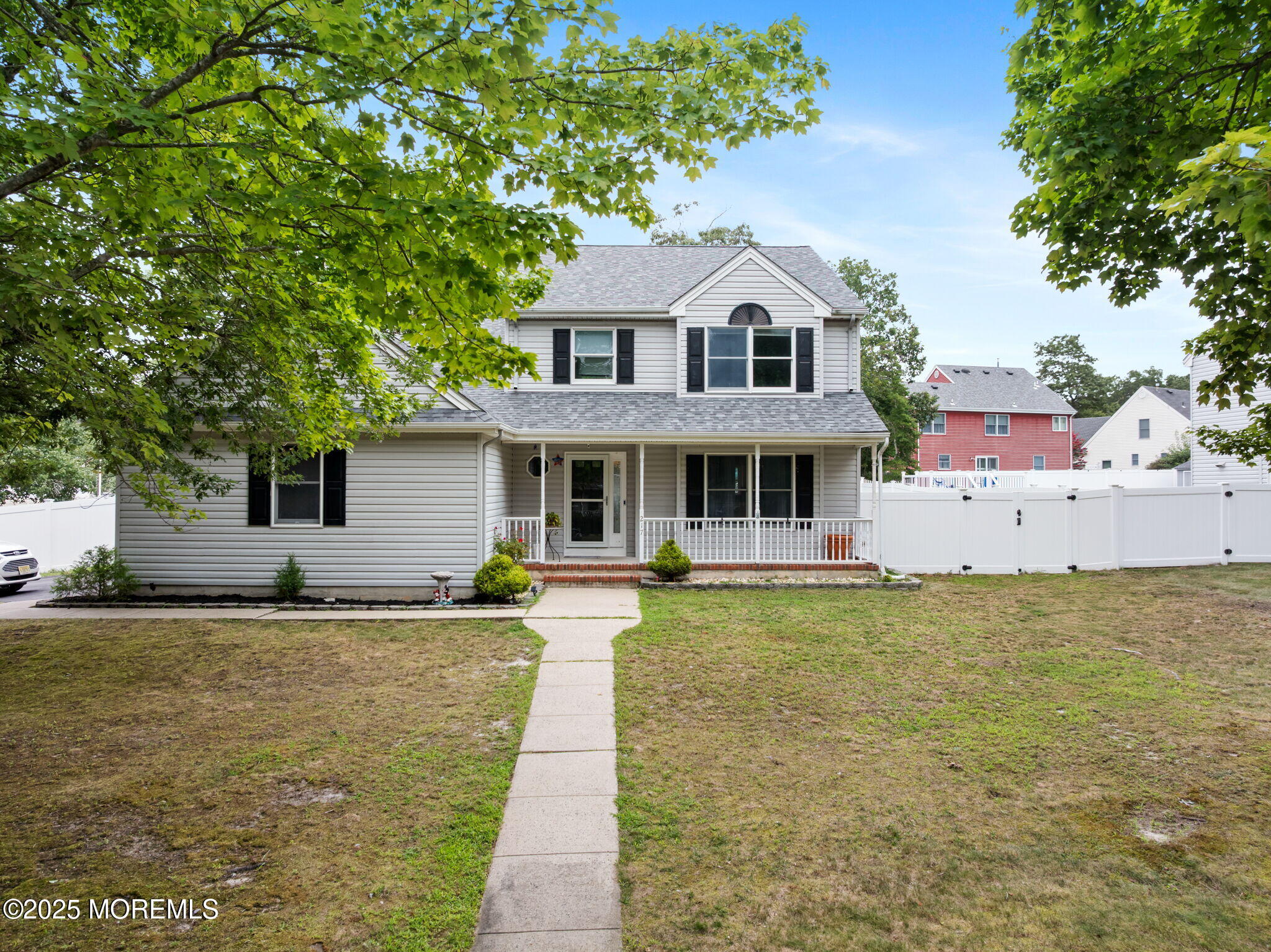 217 Lazy Oak Lane