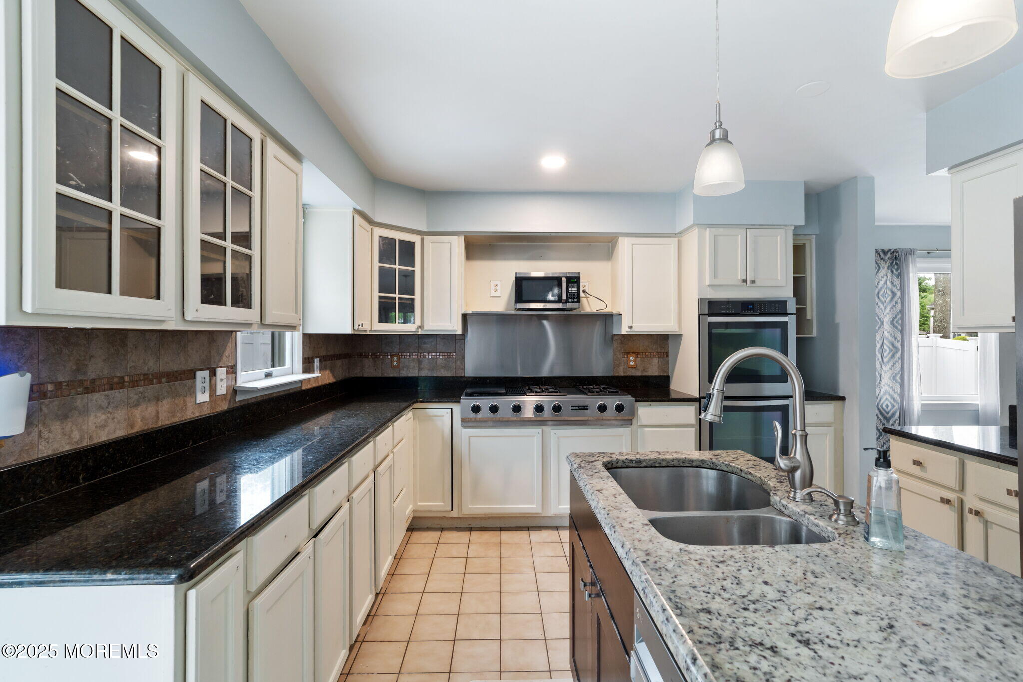 217 Lazy Oak Lane