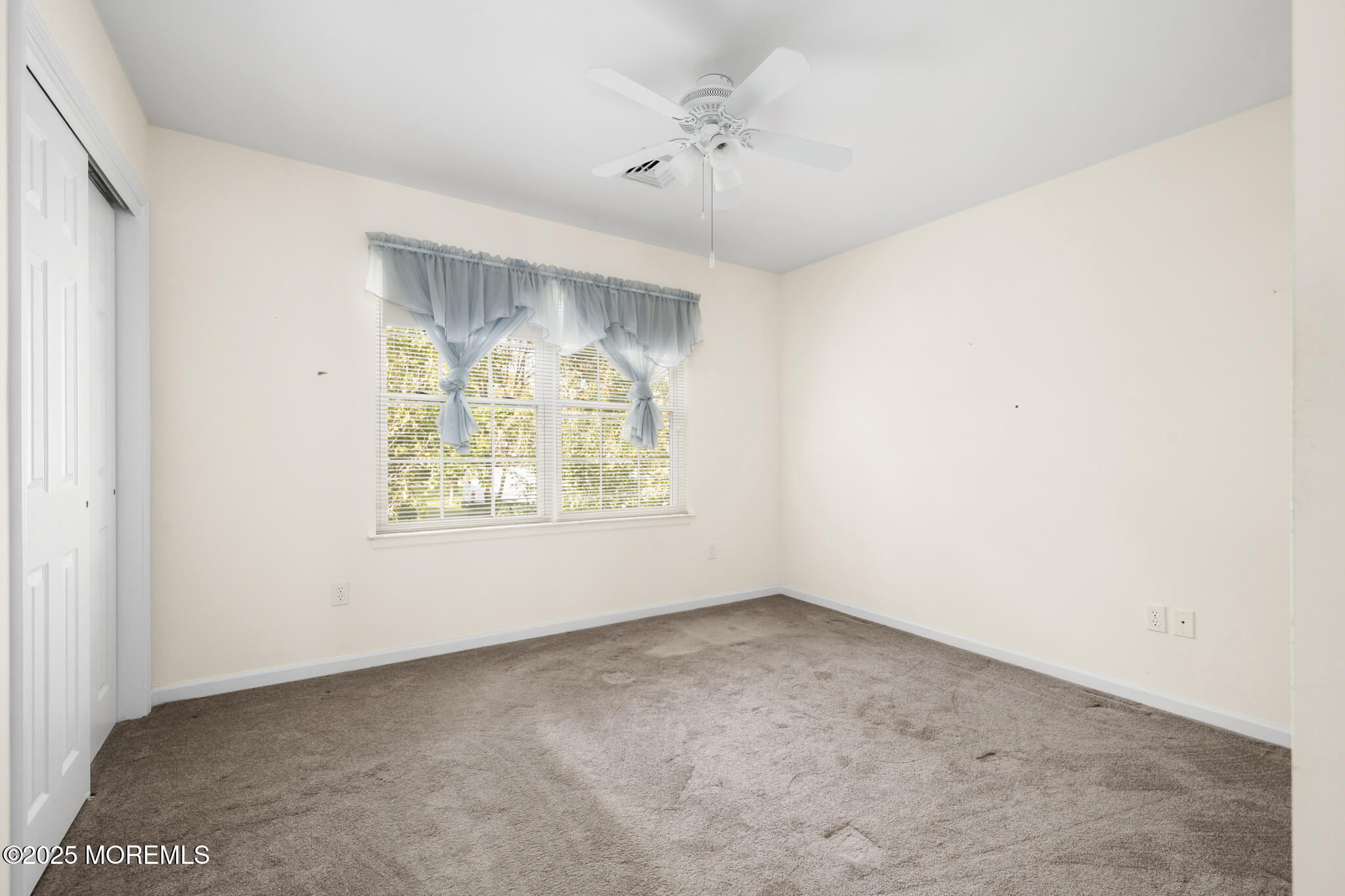 296 Neptune Drive, Manahawkin