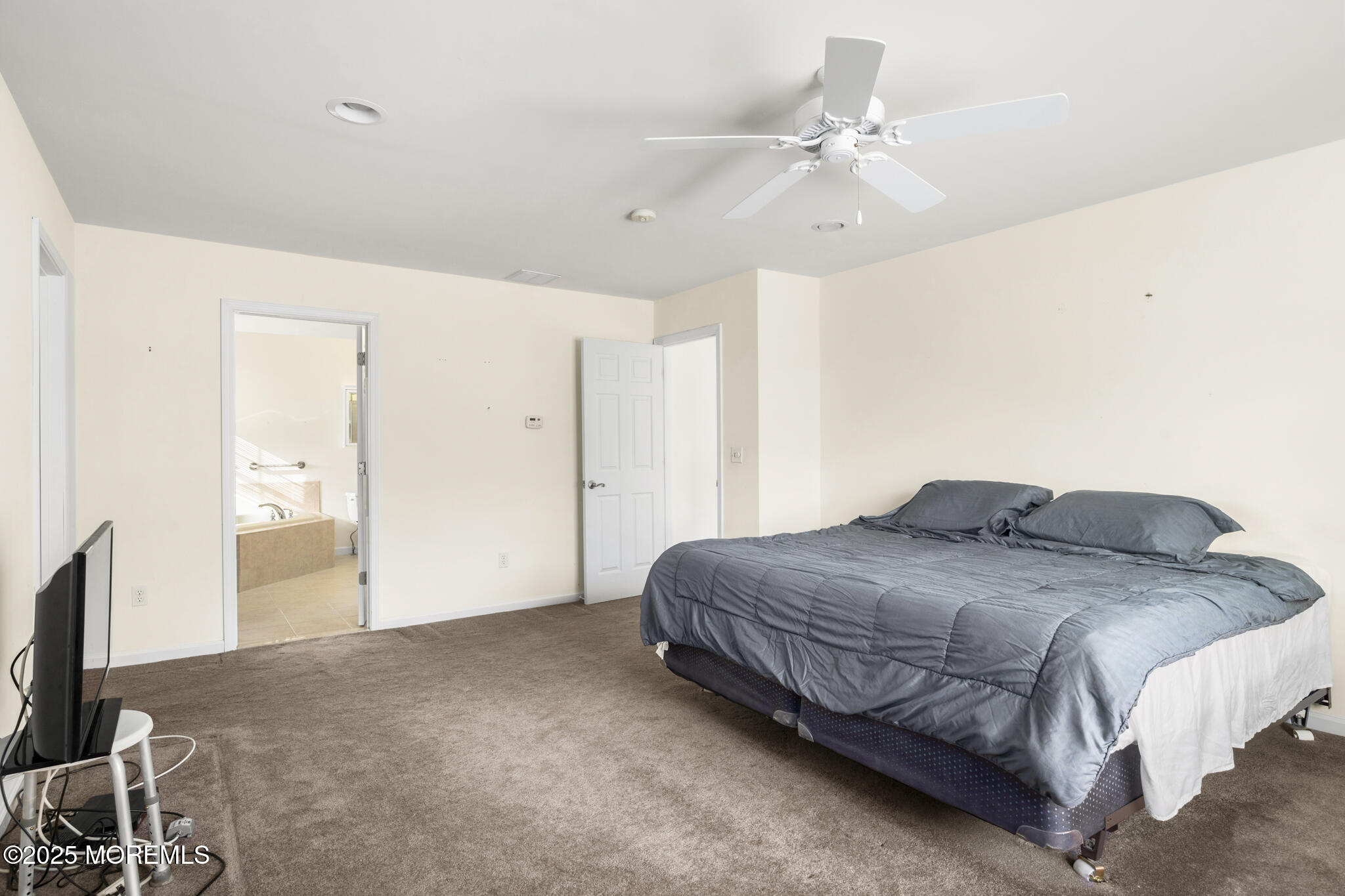 296 Neptune Drive, Manahawkin