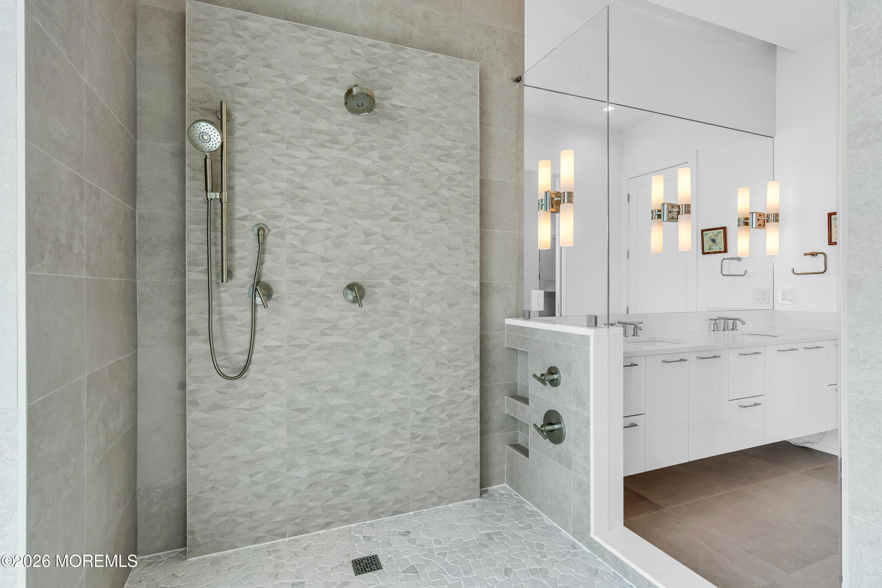 200 N Ocean Avenue 13