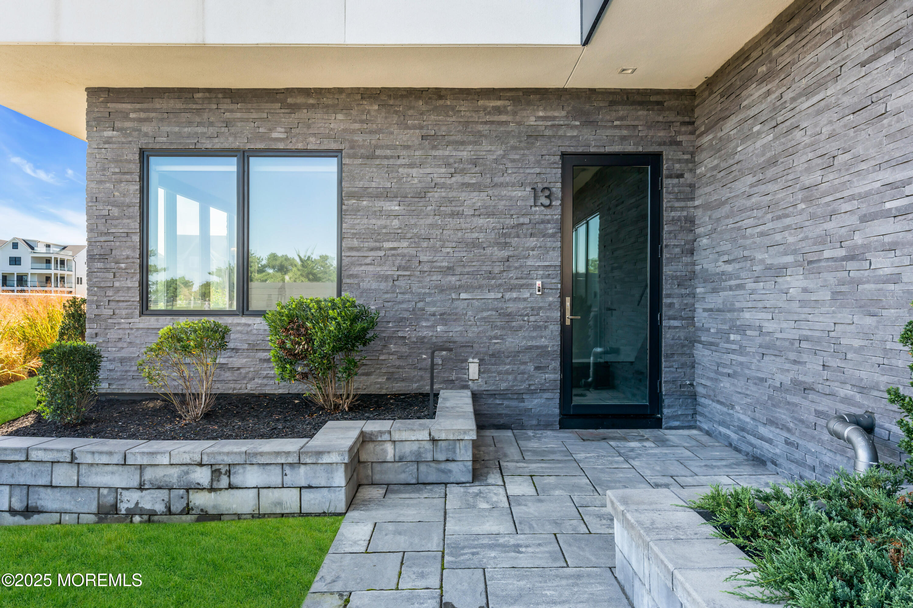 200 N Ocean Avenue 13