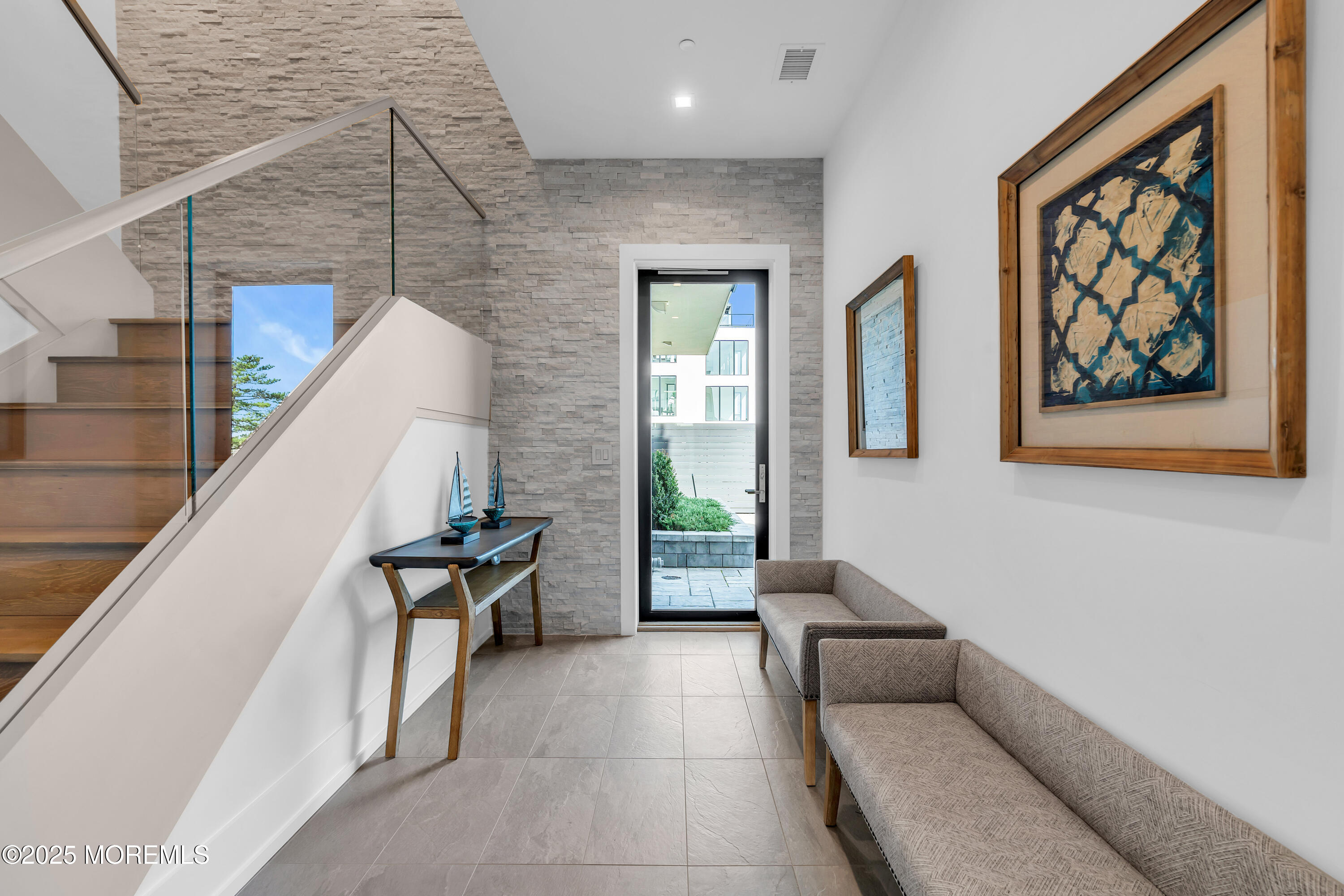 200 N Ocean Avenue 13