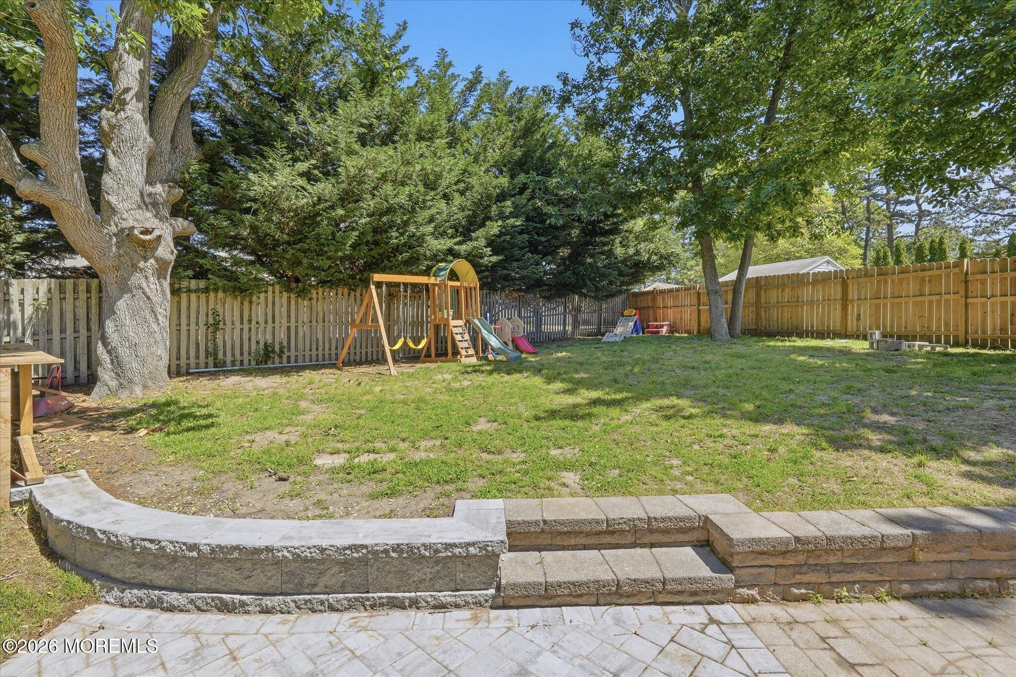4 Greenbriar Drive
