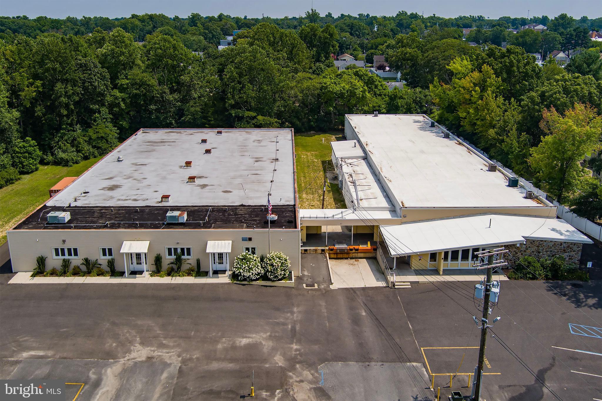 360 Fairview Ave